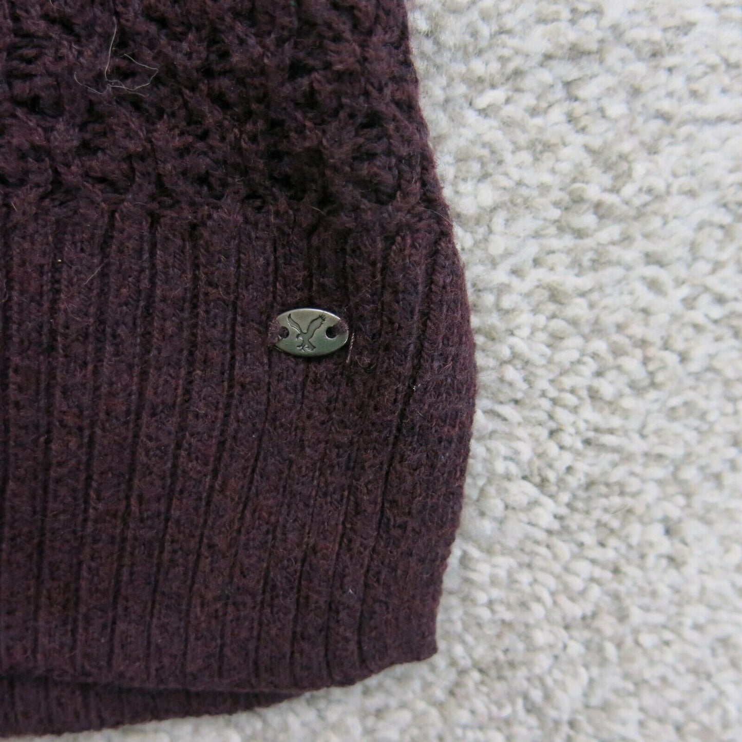 American Eagle Womens Pullover Sweater Round Neck Long Sleeves Maroon Size Small