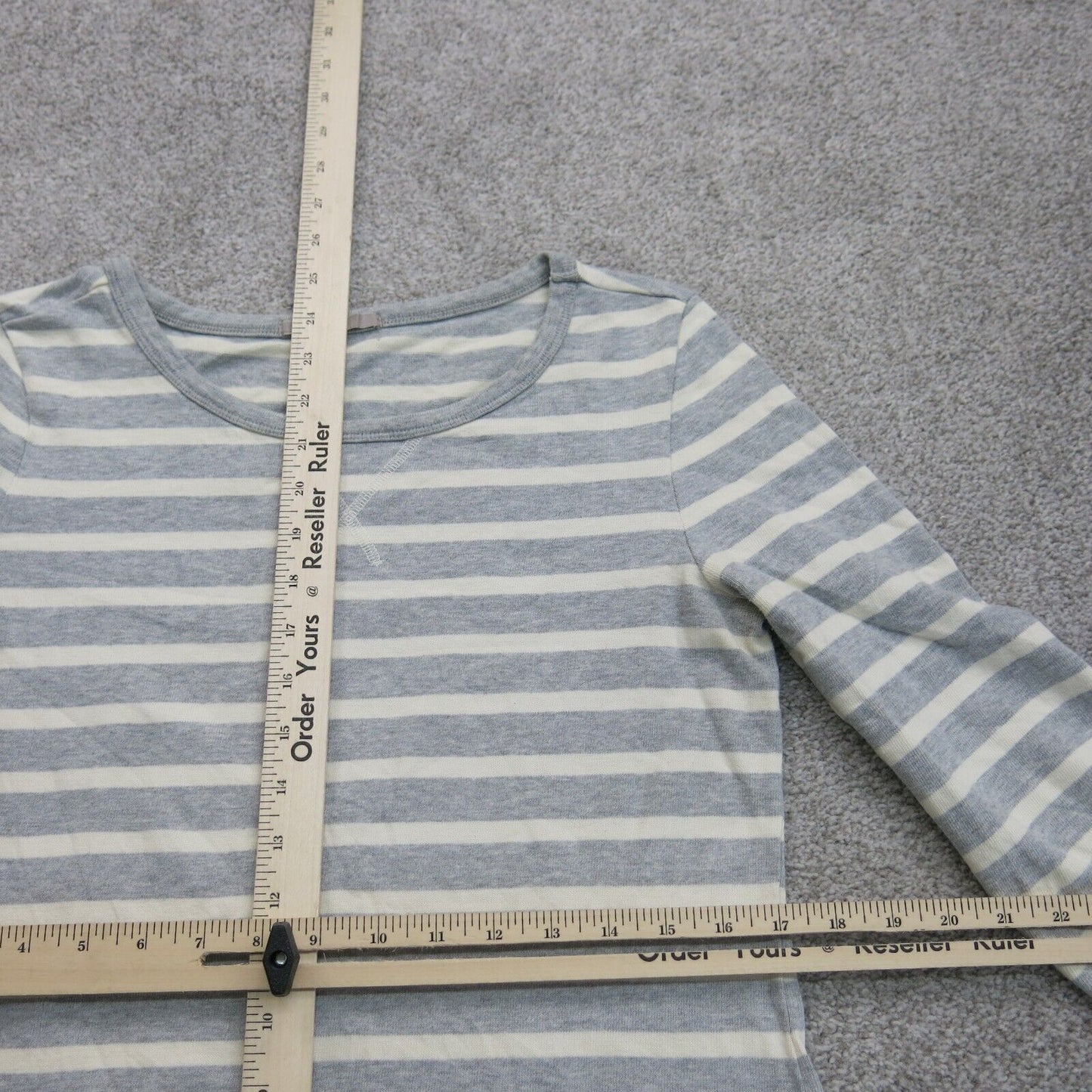 GAP Women Pullover Sweatshirt Round Neck Long Sleeve Striped Gray White SZ Small