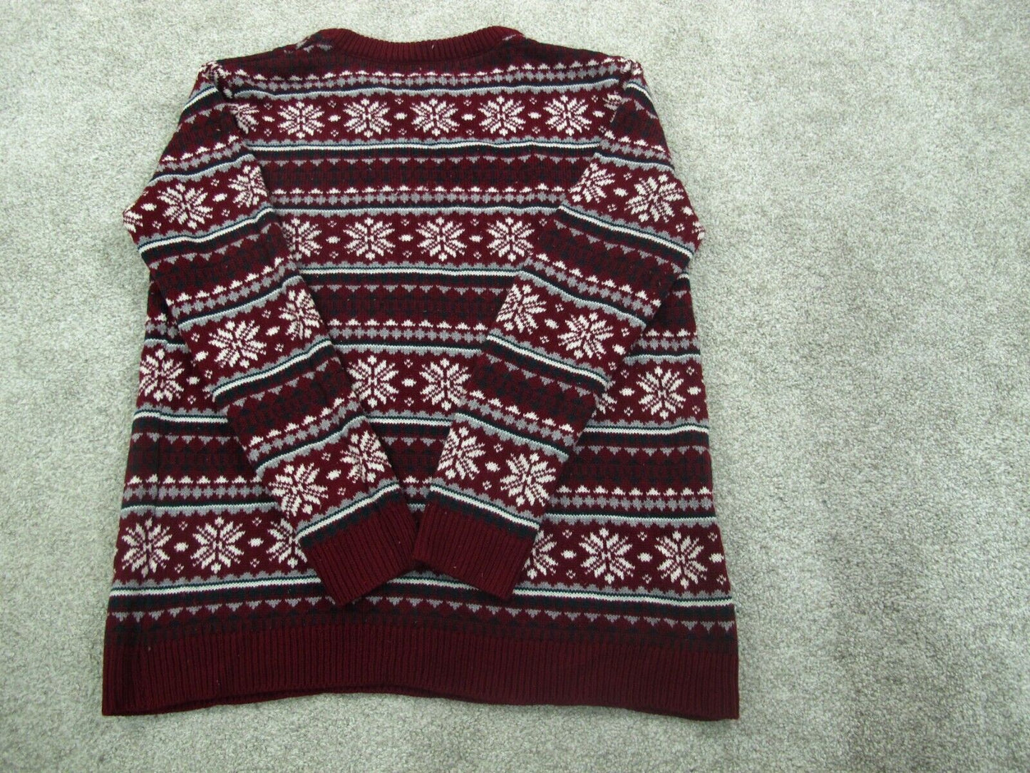 Forever 21 Womens Christmas Sweater Long Sleeves Pullover Red White Size Medium