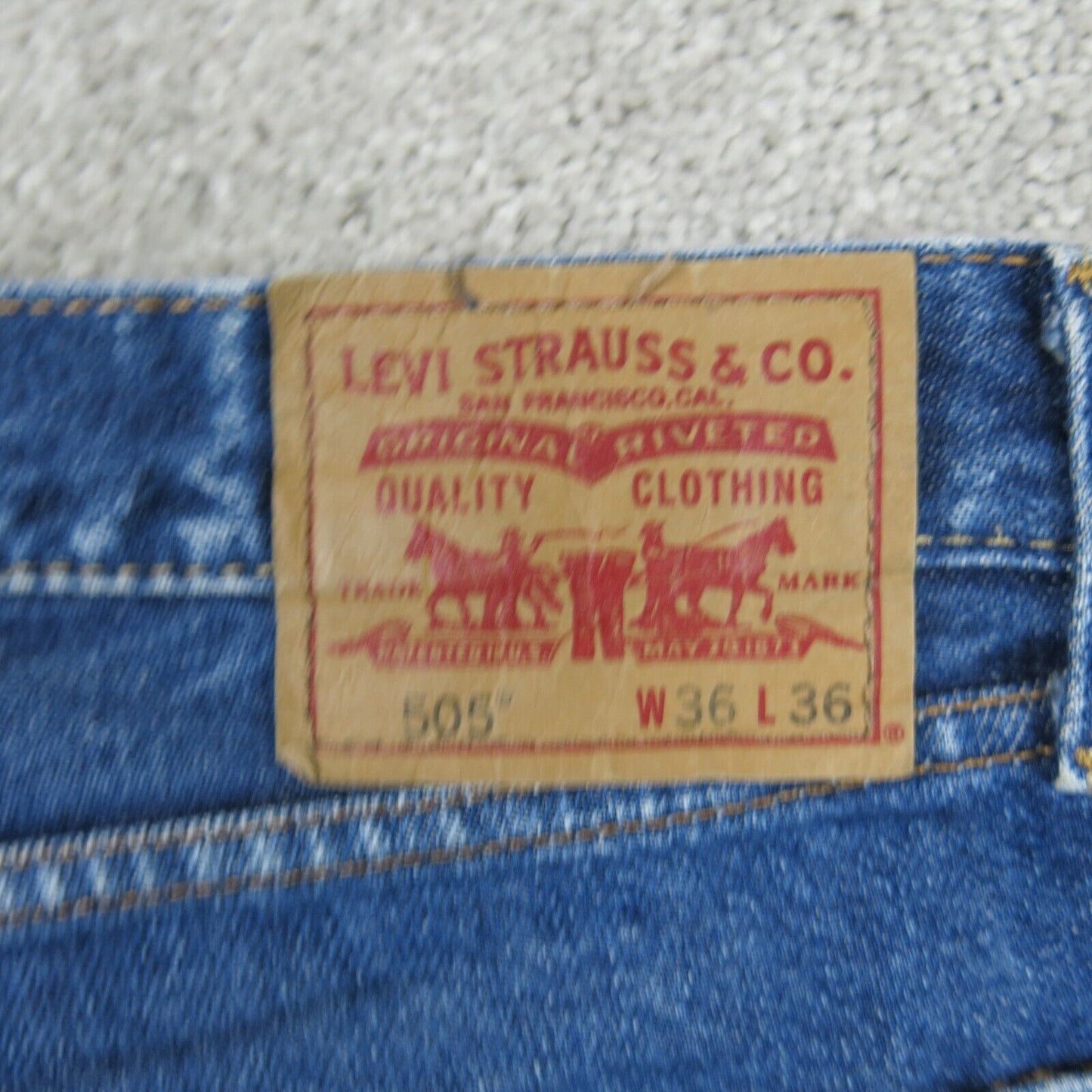 Levis 505 Mens Jeans Straight Leg Denim Mid Rise 5 Pockets Light Blue SZ W36XL36
