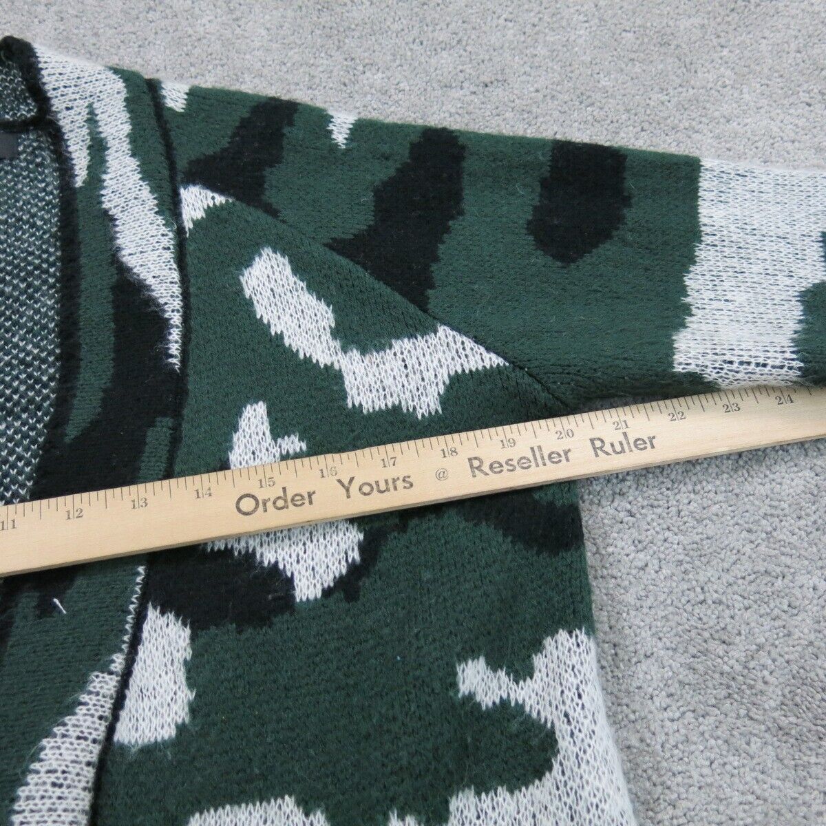 Forever 21 Womens Cardigan Sweater camouflage Knitted Long Sleeve Green White S