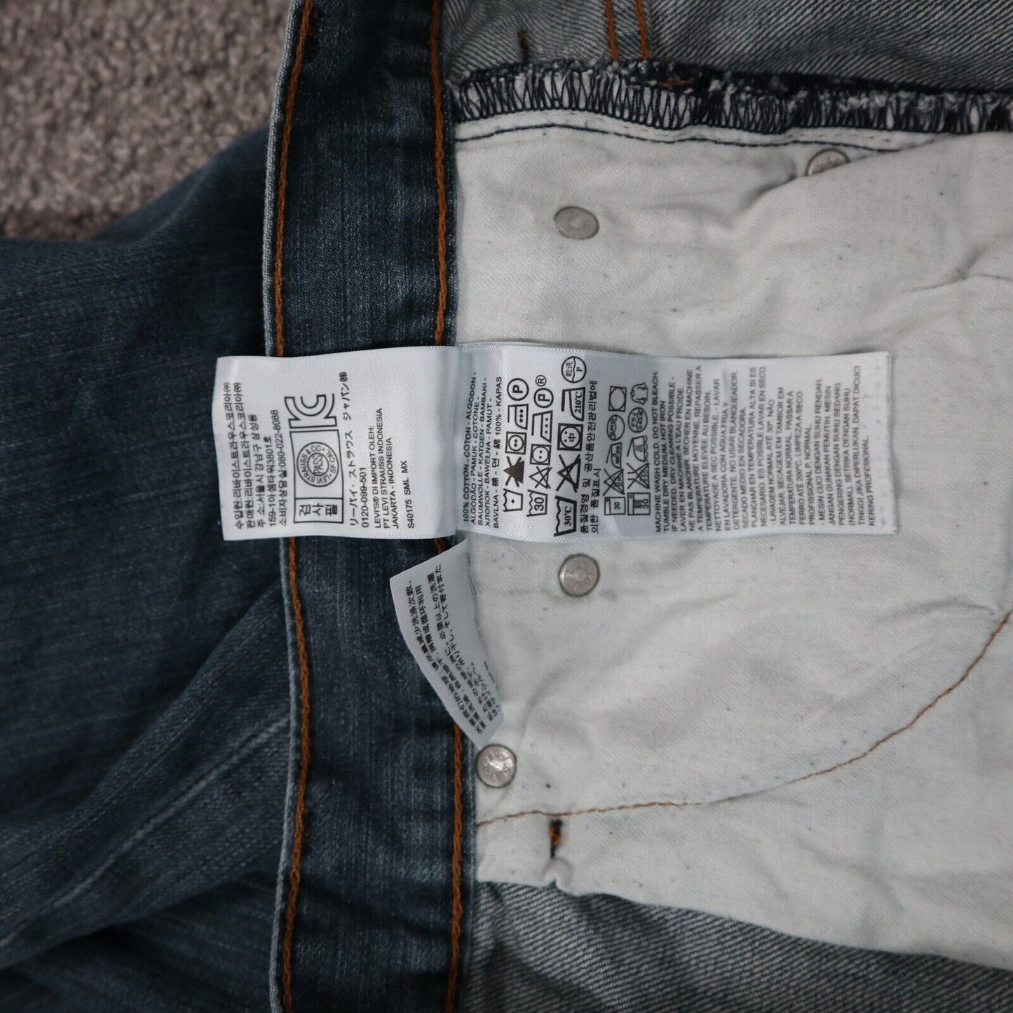 Levis 559 Mens Jeans Straight Leg Mid Rise Five Pockets Blue Size W44XL29