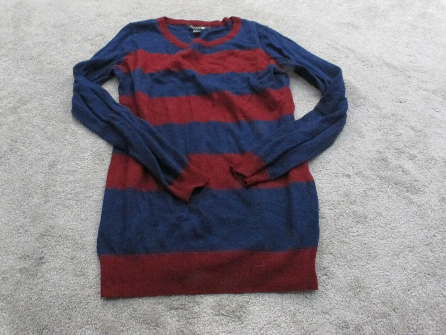 Forever 21 Womens Pullover Sweater Long Sleeves Striped Blue Red Size Medium