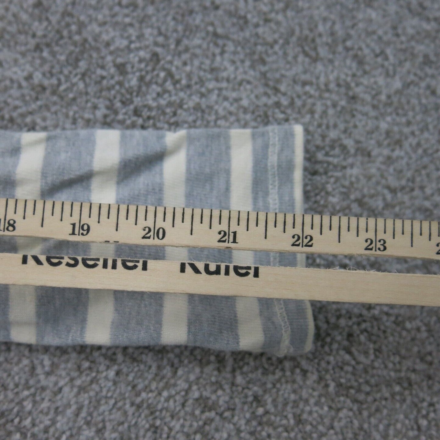 GAP Women Pullover Sweatshirt Round Neck Long Sleeve Striped Gray White SZ Small