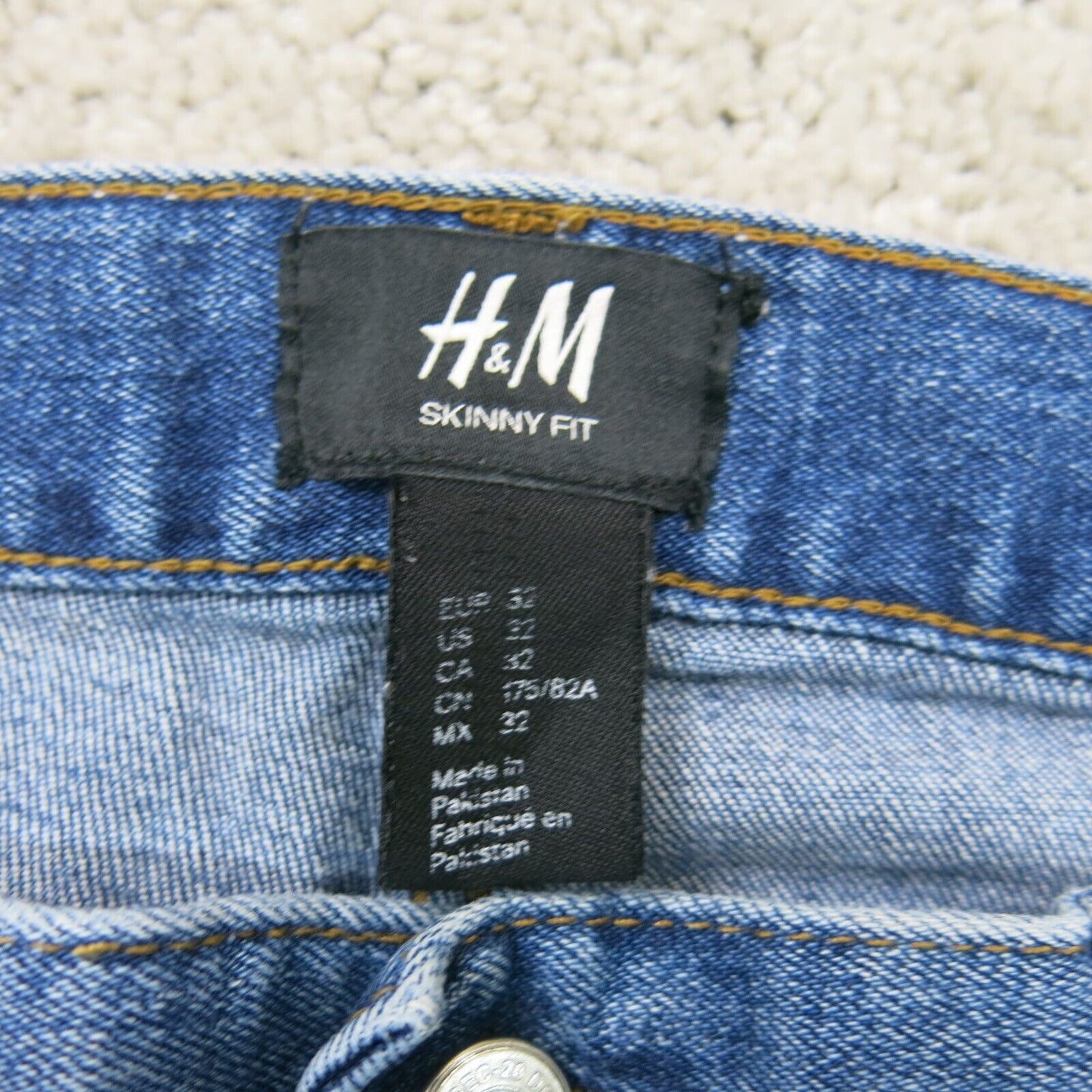 H&M Mens Jeans Skinny Fit Denim Stretch Raw Hem Mid Rise Pockets Blue Size US 32