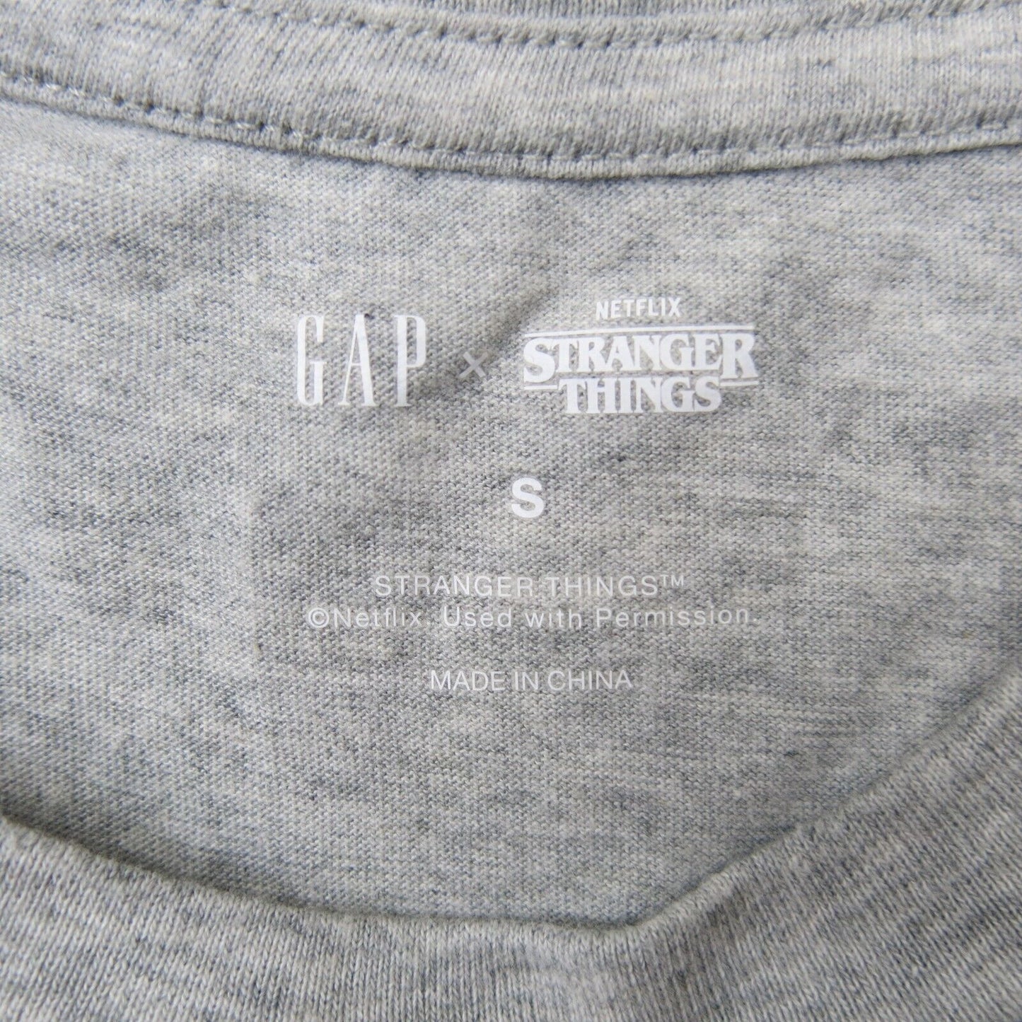 Gap Mens Crew Neck T Shirt Short Sleeves Stranger Things Graphic Print Gray SZ S