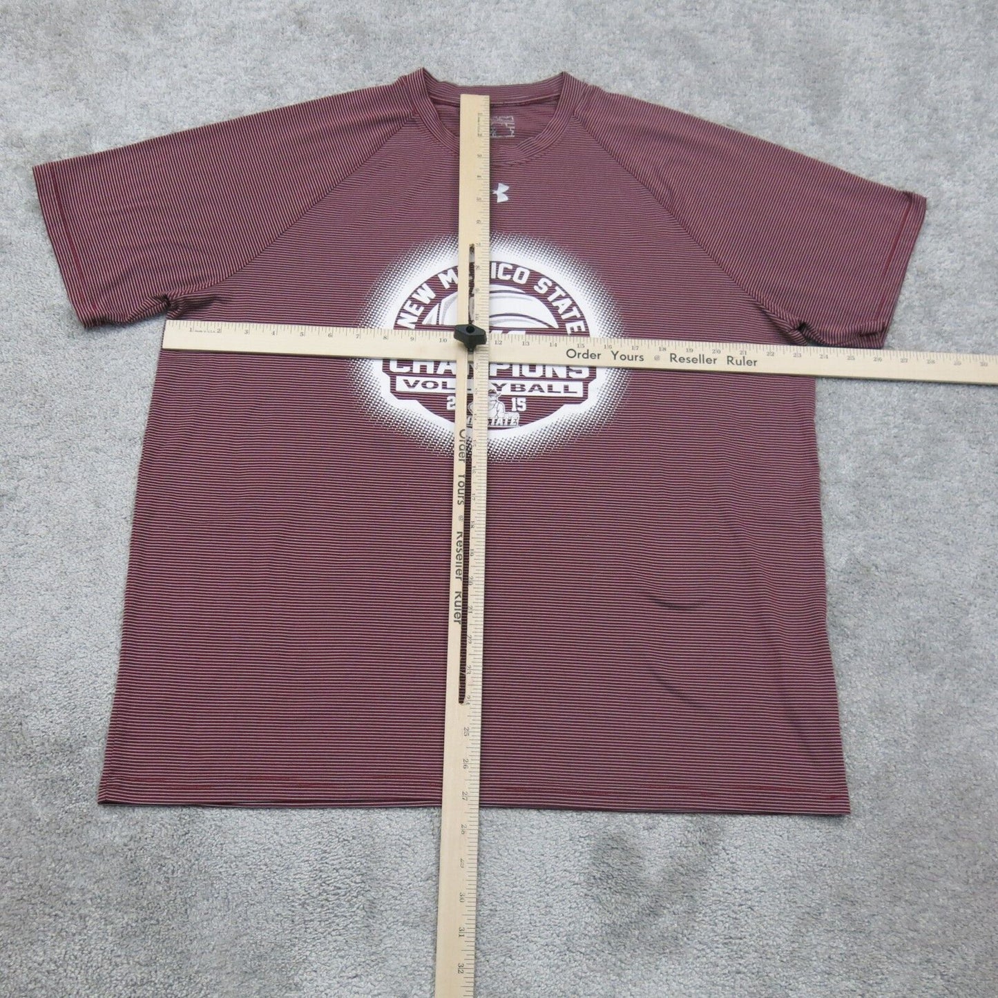 Under Armour Mens Crew Neck T Shirt Short Sleeves Striped Maroon Size X Large