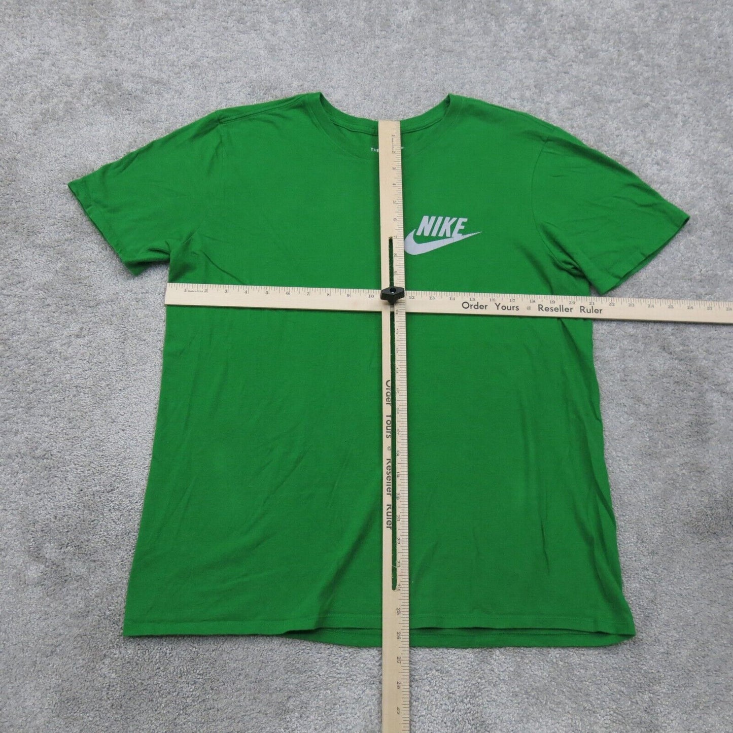 The Nike Tee Mens T Shirt Crew Neck Athletic Cut Short Sleeves Green Size Large