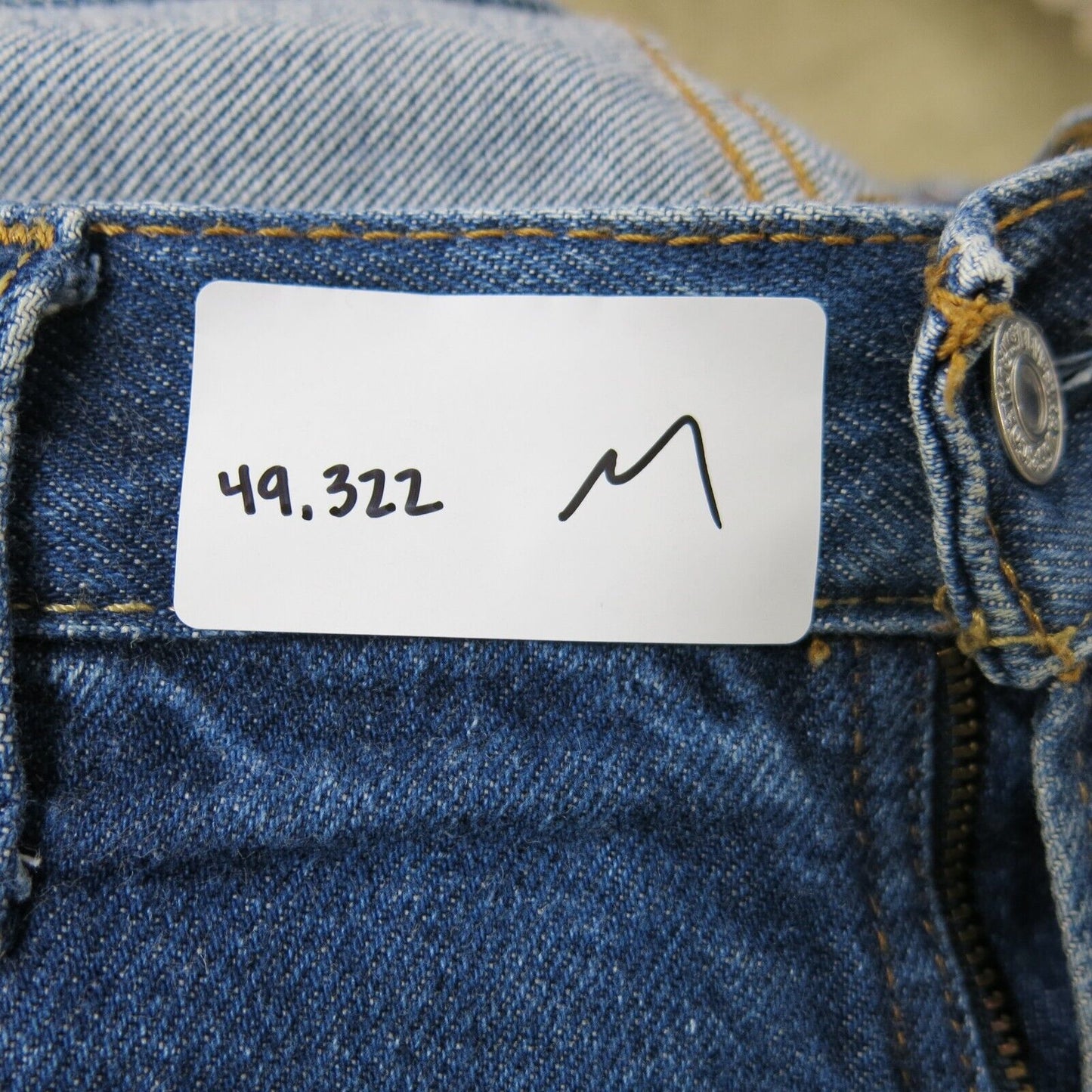 Levis 505 Mens Jeans Straight Leg Denim Mid Rise 5 Pockets Light Blue SZ W36XL36