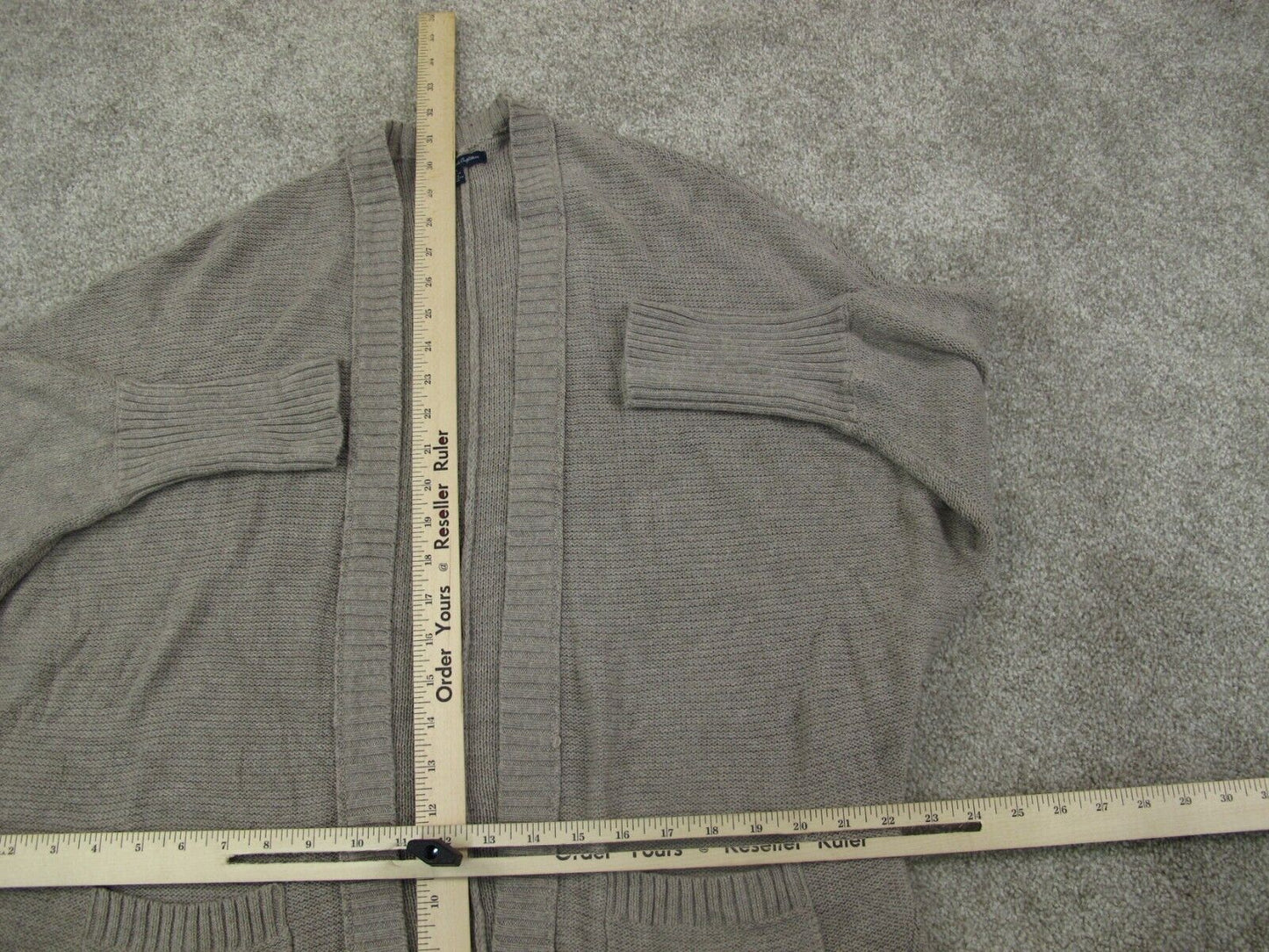 American Eagle Women Cardigan Sweater Knitted Long Sleeve Gray Size Medium