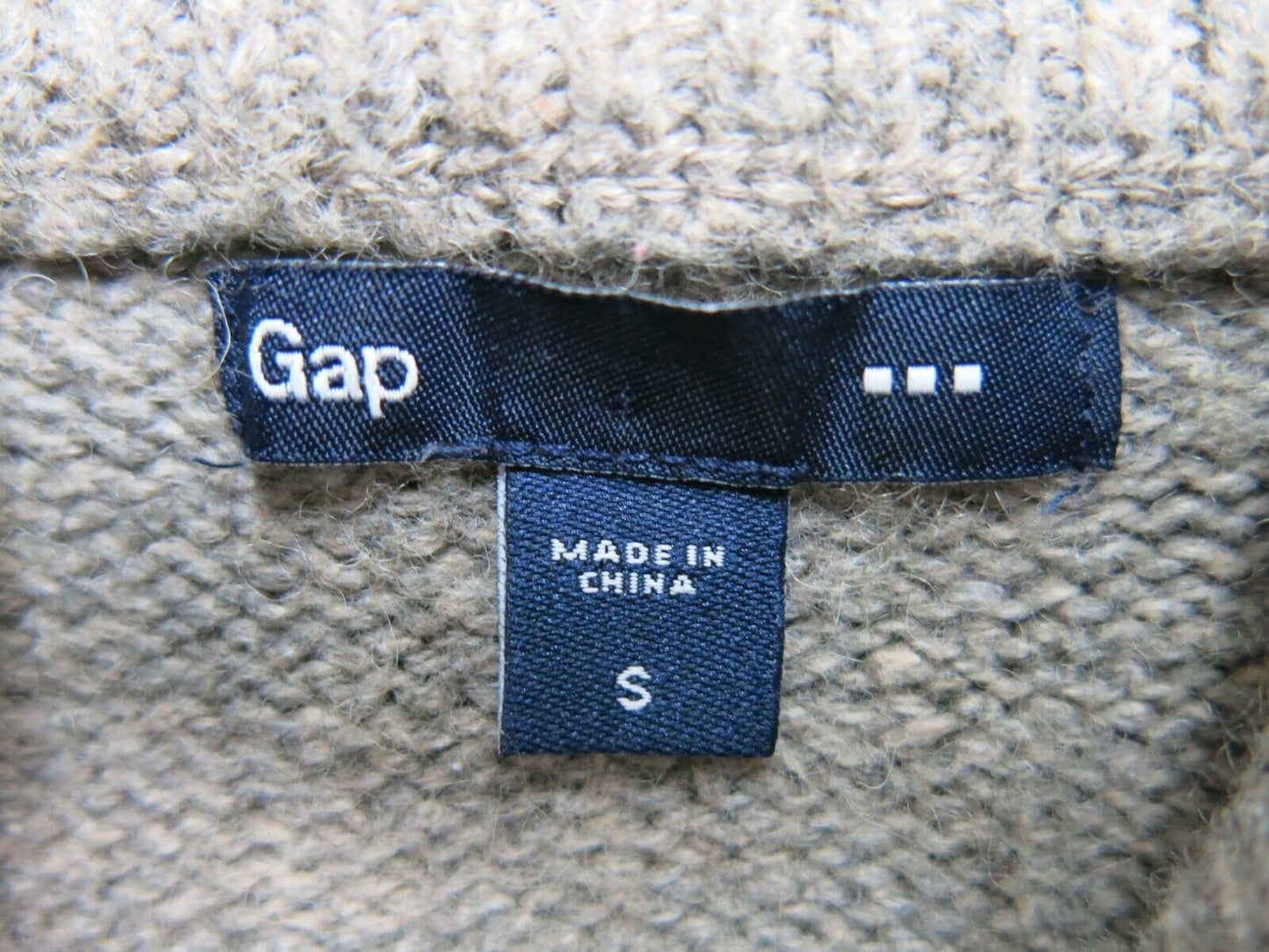 GAP  Men Cardigan Button Up Sweater Pullover Long Sleeves Gray Size Small