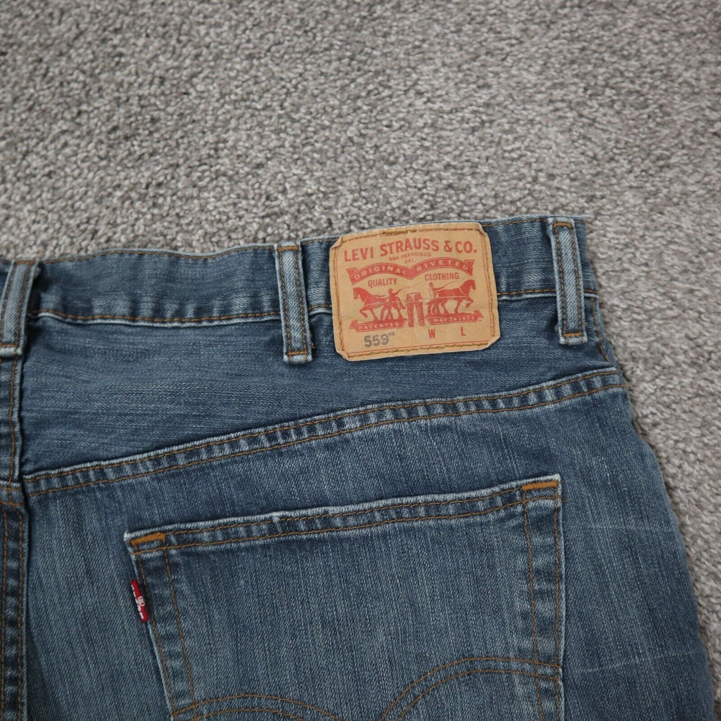 Levis 559 Mens Jeans Straight Leg Mid Rise Five Pockets Blue Size W44XL29