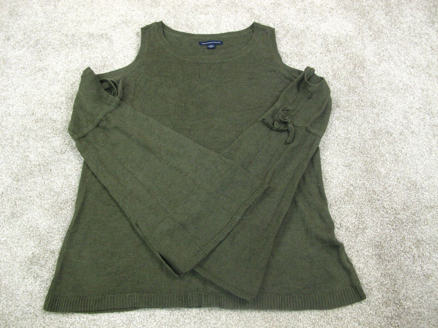 American Eagle Outfitter Womens Pullover Sweater Long Sleeves Olive Green Size M