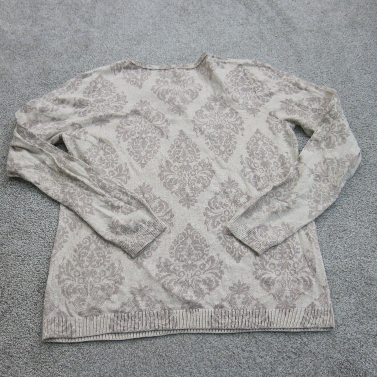 Old Navy Womens Pullover Sweater Leaf Print Long Sleeves Round Neck Gray Size L