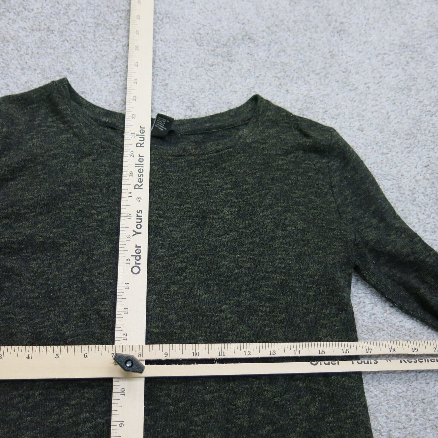 Forever 21 Womens Knitted Sweater Crew Neck Long Sleeves Dark Olive Green Size S