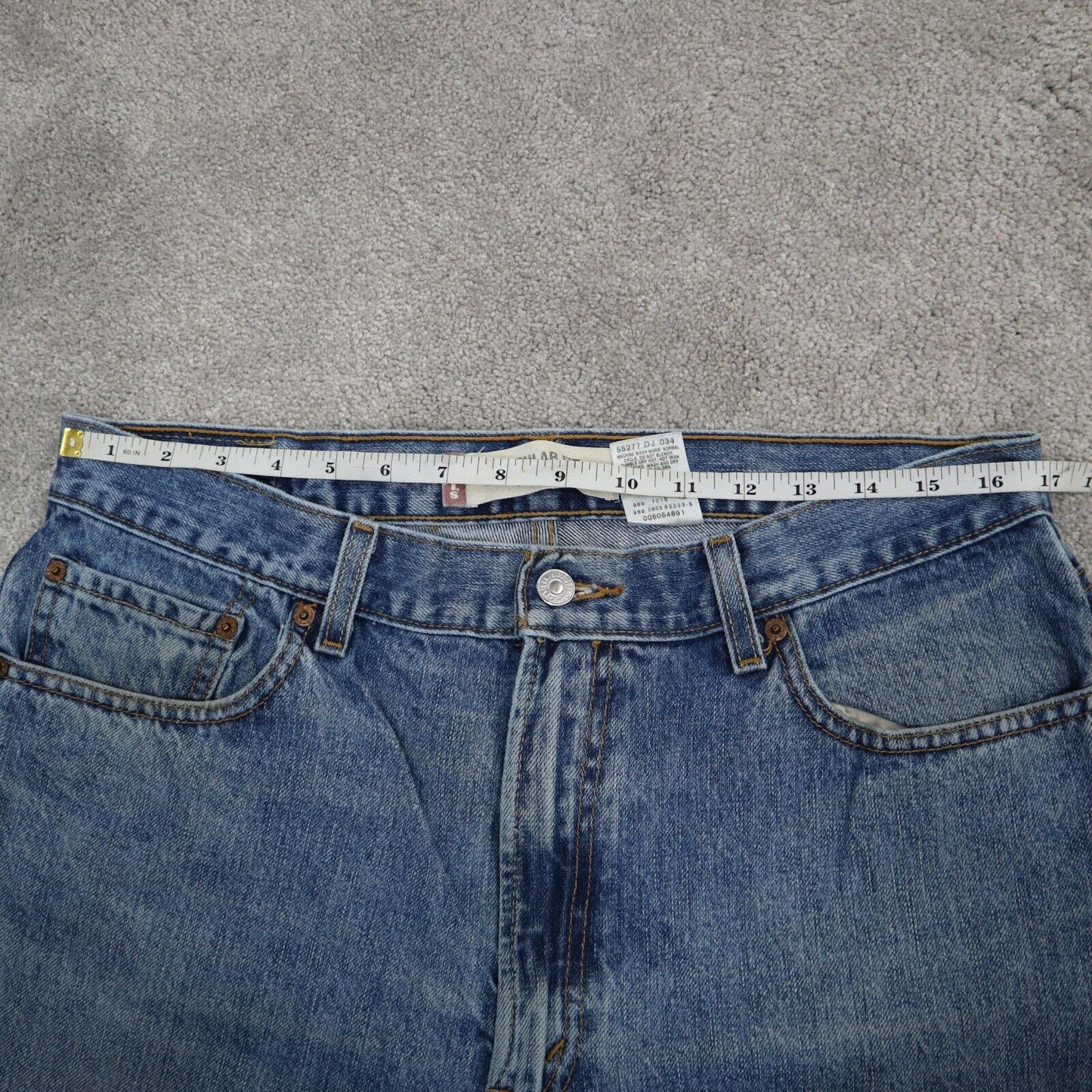 Levi s 505 Jeans Women s Size 36 Blue Stretch Regular Fit Straight Denim Jeans