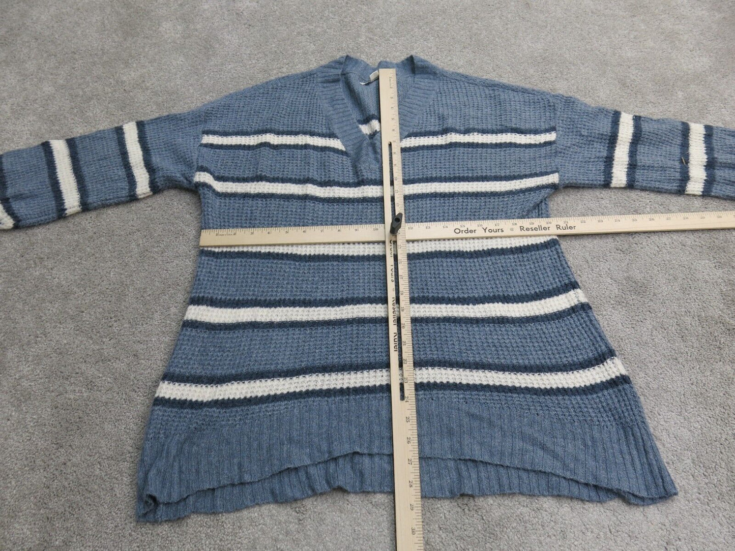 American Eagle Women Striped Pullover Sweater V Neck Long Sleeve Blue White XS