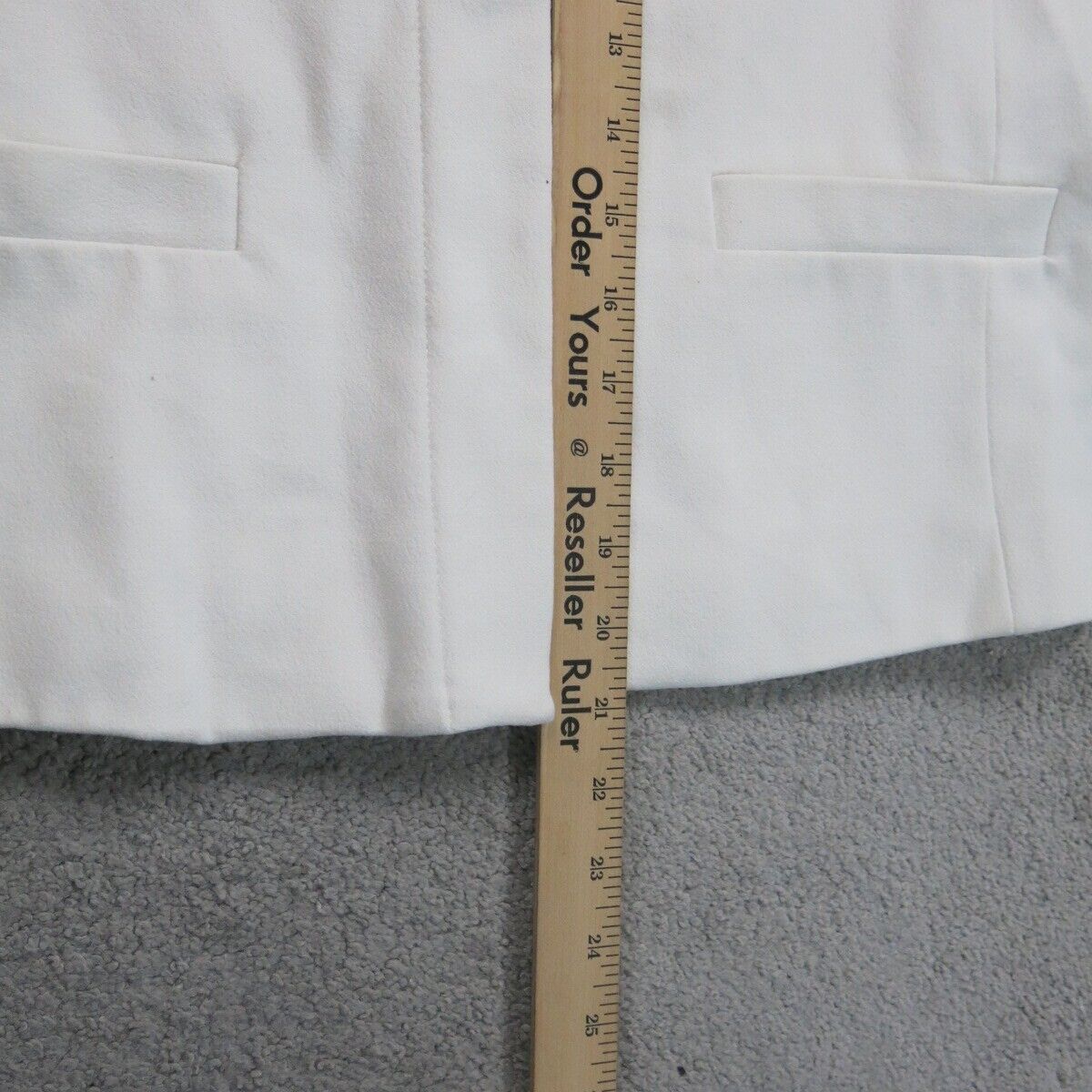 Zara Womens Scrub Jackets Crew Neck Long Sleeve Pockets White Size Medium
