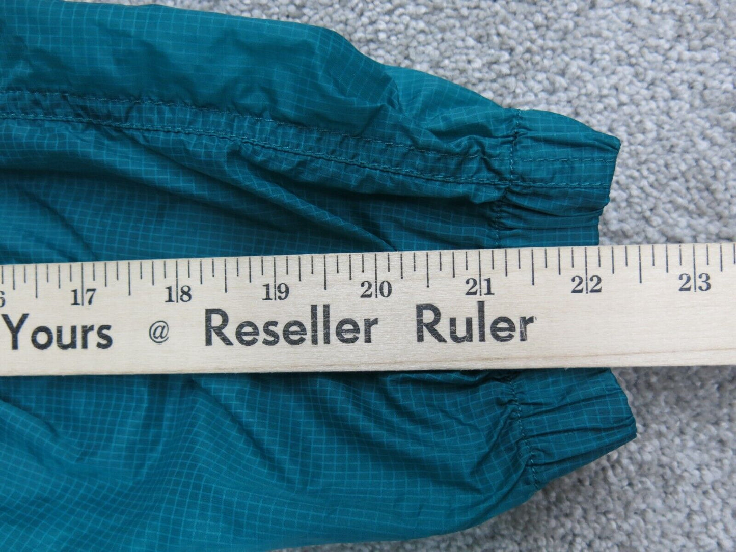 Fabletics Mens Windbreaker Jacket Full Zip Up Long Sleeves Mint Green Size Large