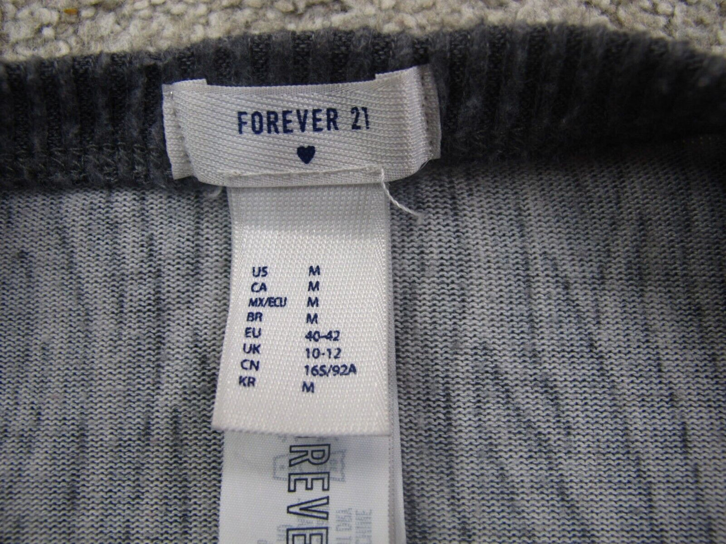 Forever 21 Womens Pullover Sweater Long Sleeve Crew Neck Gray Black Size Medium