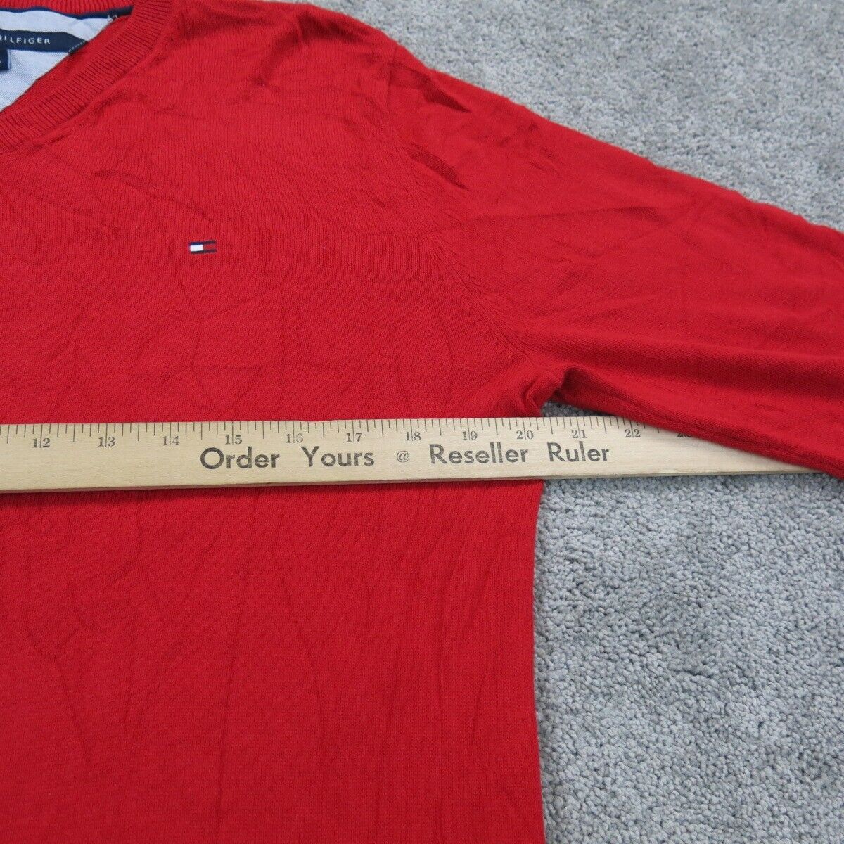 Tommy Hilfiger Mens Pullover Sweater Knitted V-Neck Long Sleeves Red Size Medium