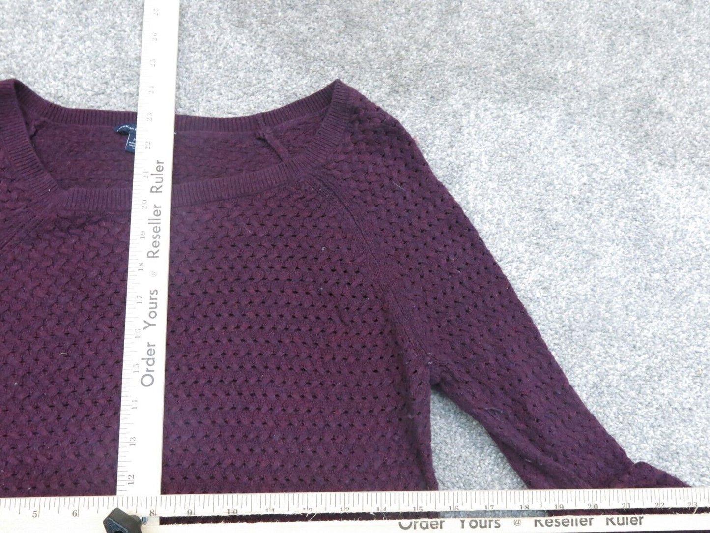 American Eagle Womens Sweater Knitted Round Neck Long Sleeves Maroon Size Medium