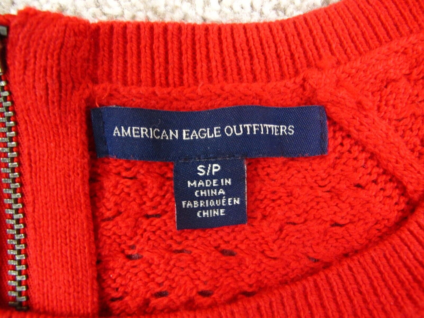 American Eagle Outfitter Womens Pullover Sweater Bac Zip Long Sleeves Red Size S