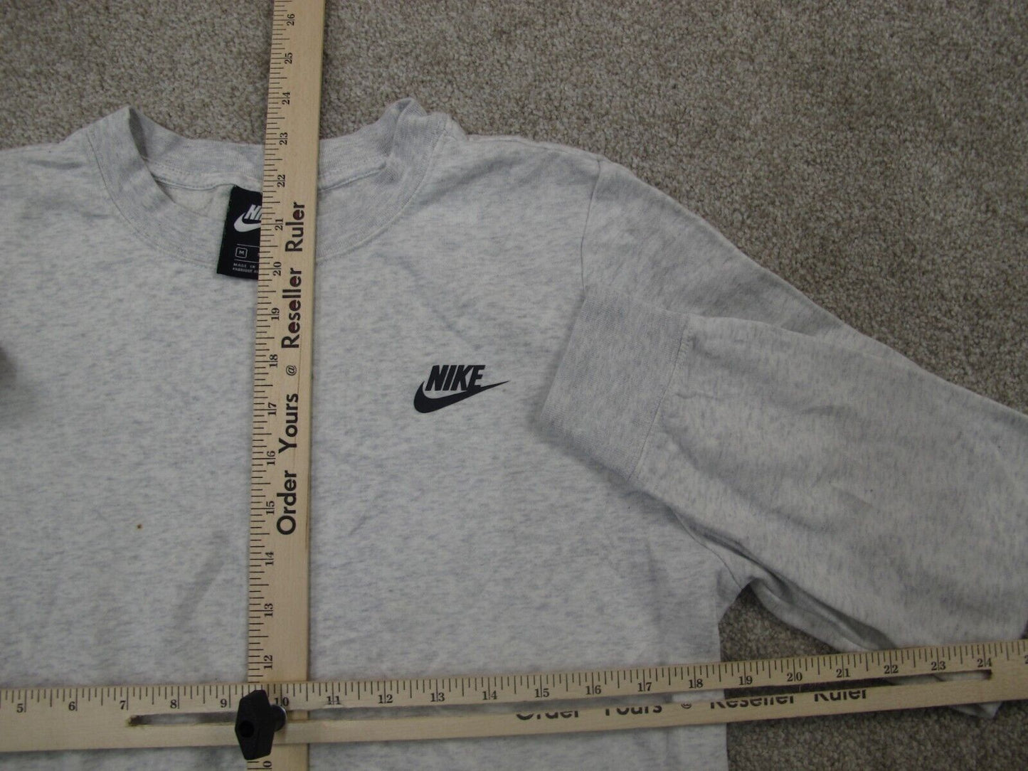 Nike Womens Pullover Sweater Long Sleeves Crew Neck Logo Heather Gray SZ Medium