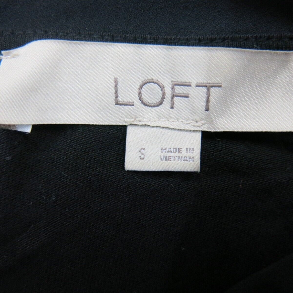 Loft Women Blouse Top Crew Neck Long Sleeve Back Keyhole Black Size Small