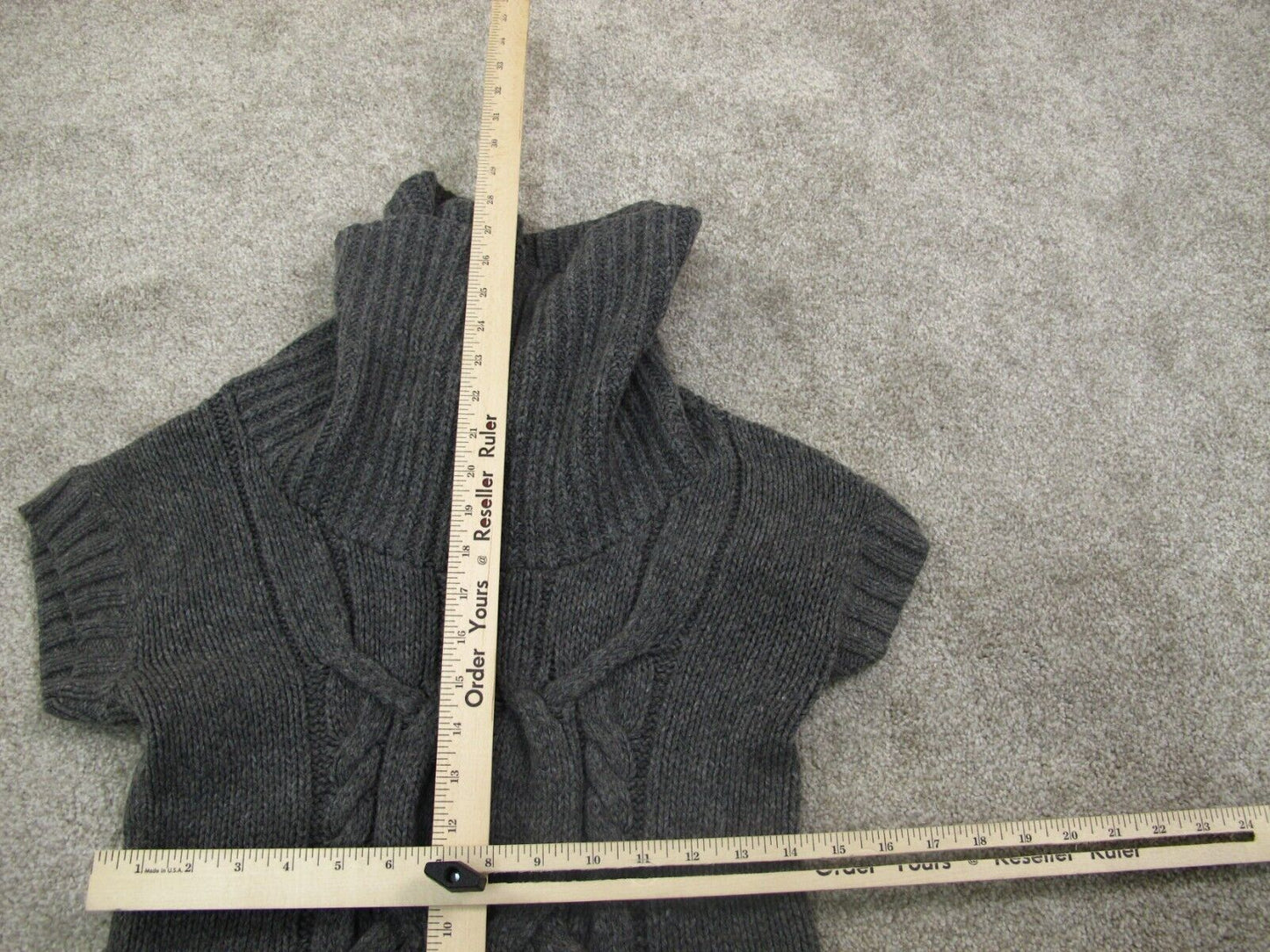 American Eagle Outfitter Womens Pullover Sweater Knitted Cap Sleeves Black SZ M