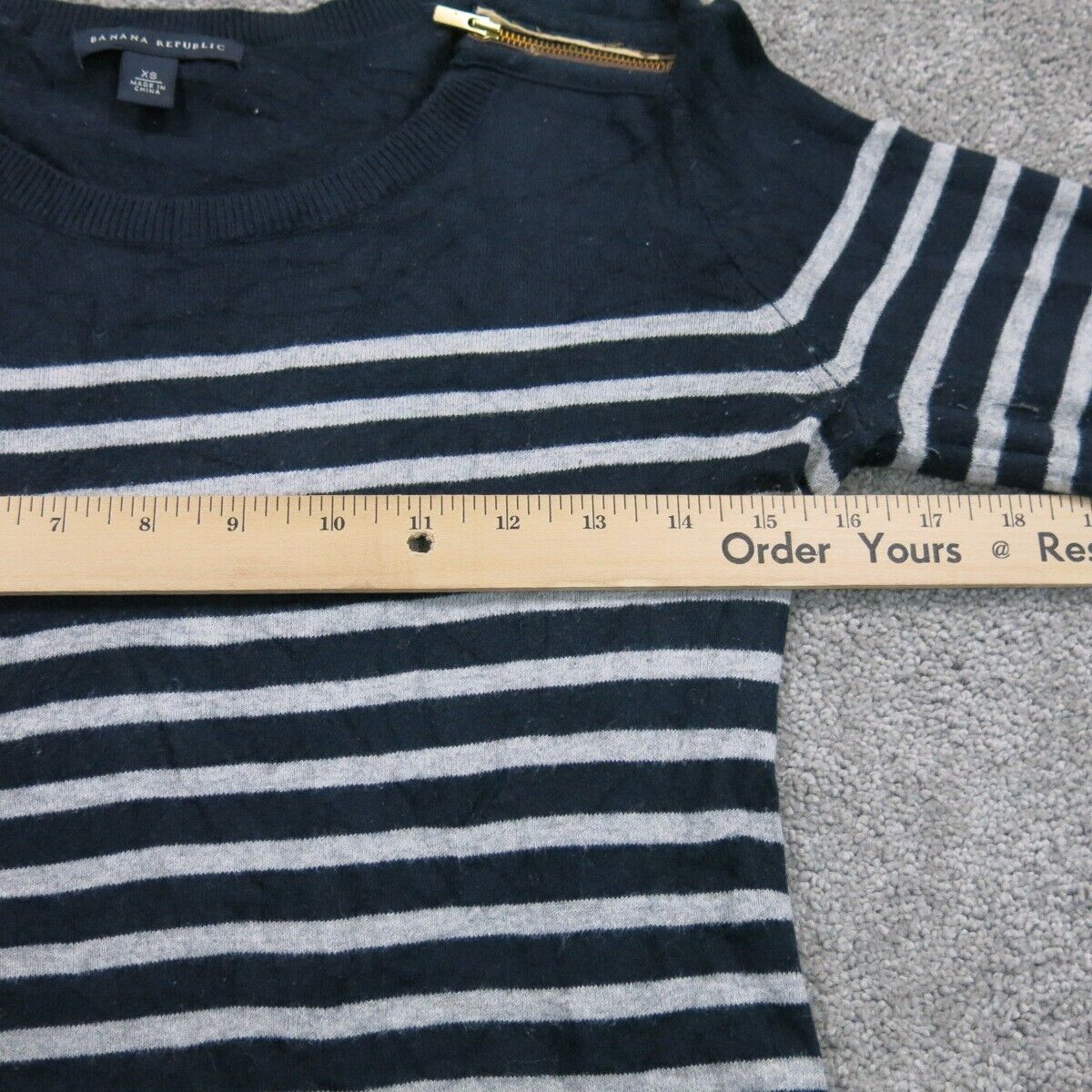 Banana Republic Womens Stripped Sweater Top Crew Neck Long Sleeve Black White XS