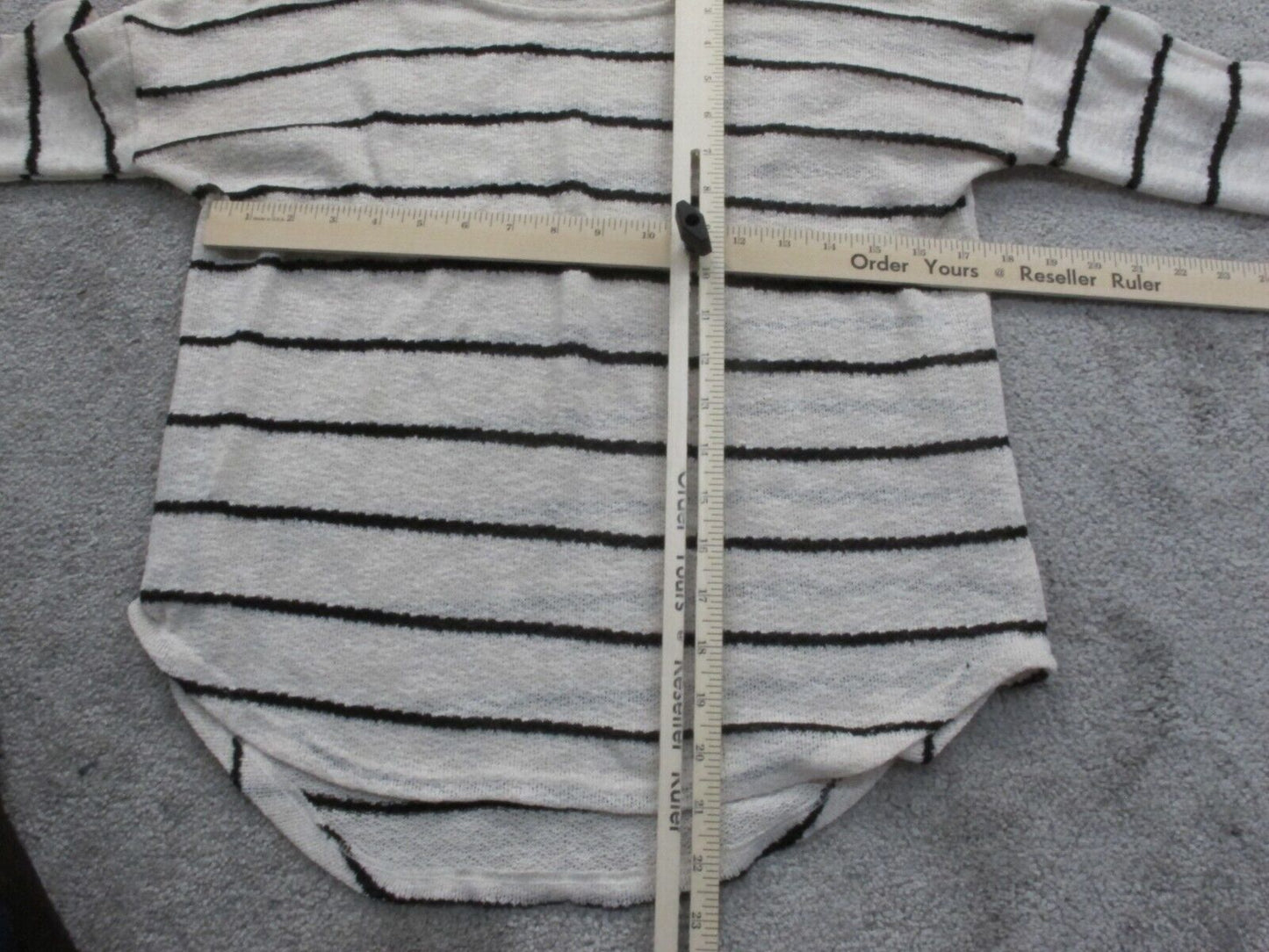 Forever 21 Womens Pullover Sweater 3/4 Sleeves High Low Striped Black White SZ S