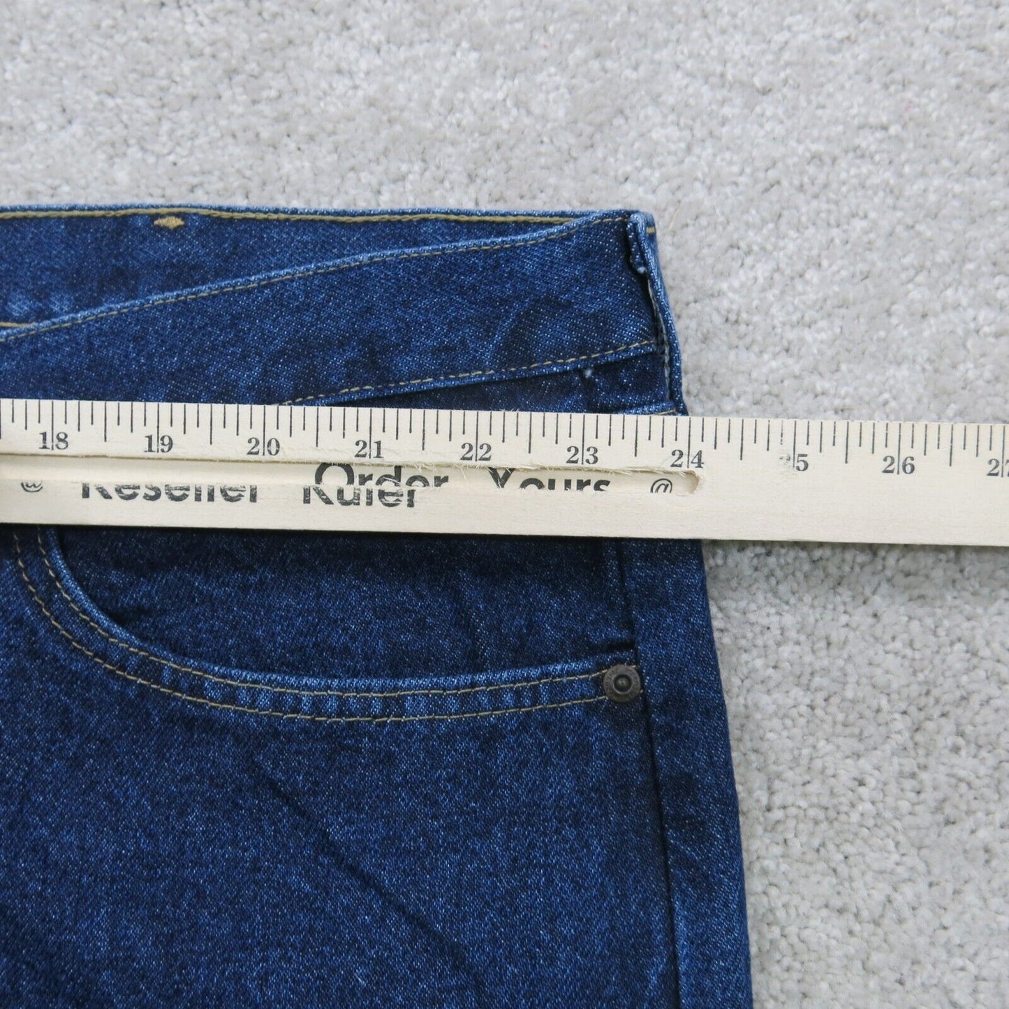 Wrangler Mens Jeans Straight Leg High Rise 100% Cotton Pockets Blue Size W48XL30