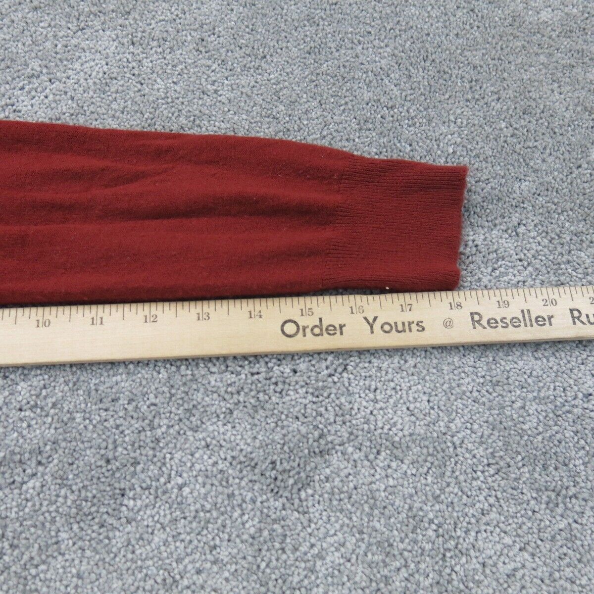 Forever 21 Men Pullover Sweater Knitted V-Neck Long Sleeves Red Size Medium