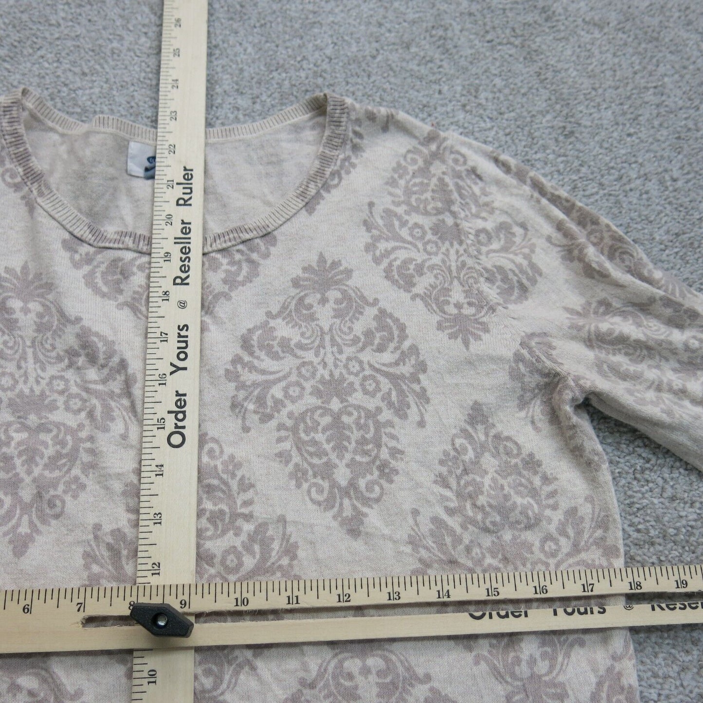 Old Navy Womens Pullover Sweater Leaf Print Long Sleeves Round Neck Gray Size L