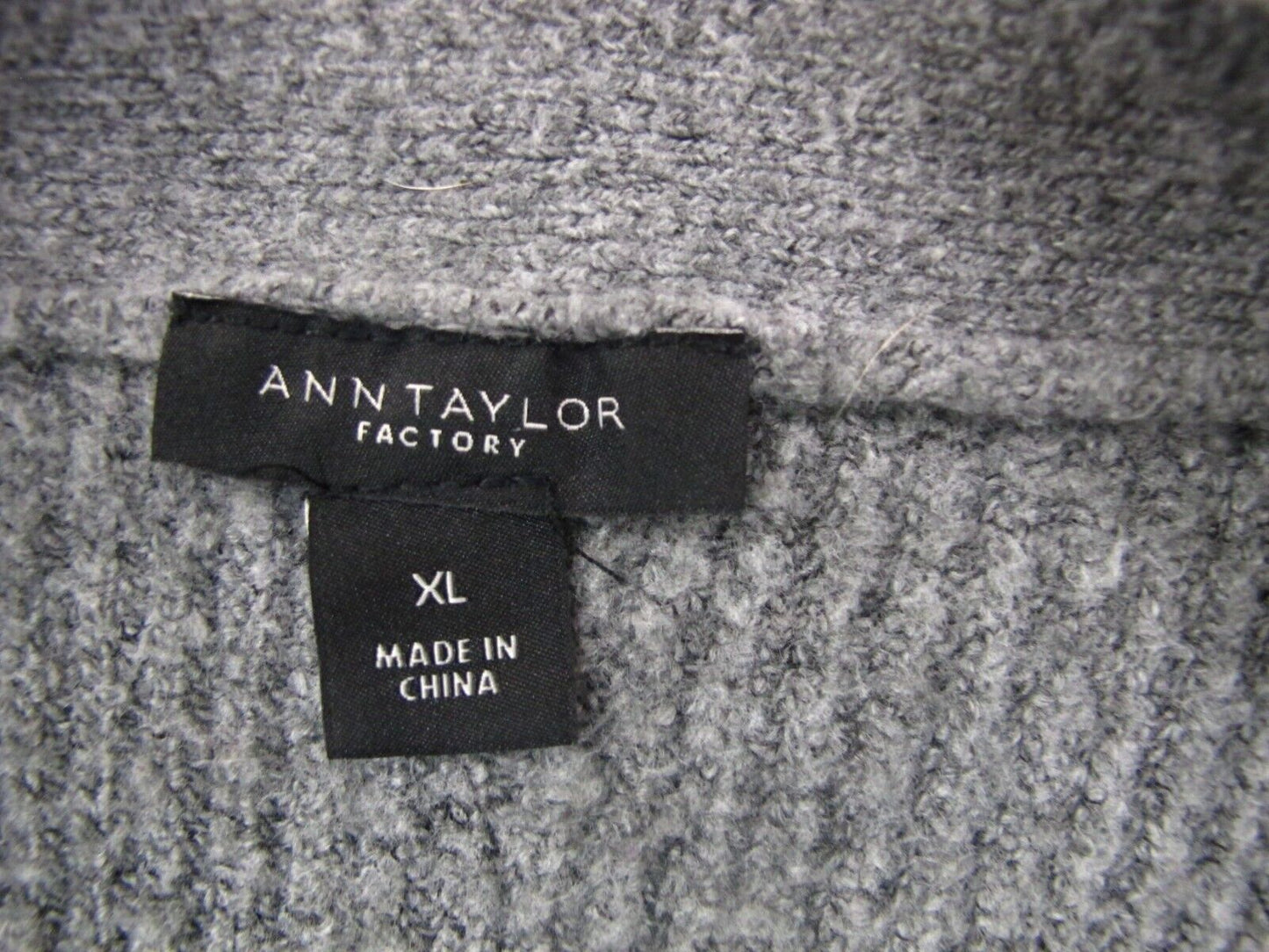 Ann Taylor Womens Cardigan Sweater Knitted Long Sleeves Deep V Neck Gray Size XL