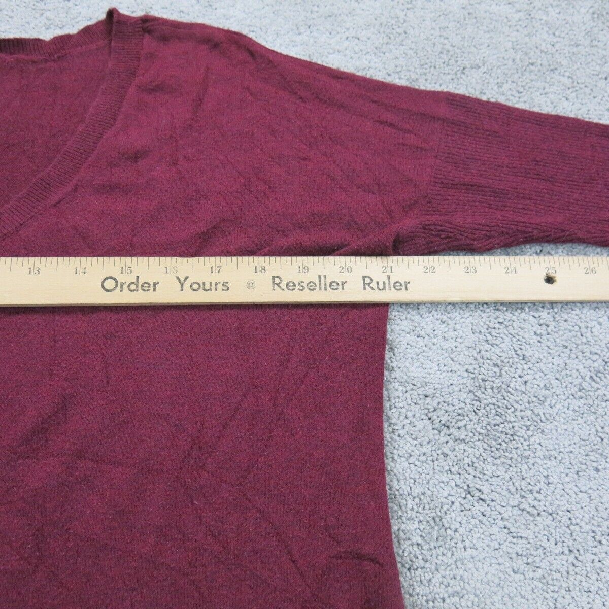 American Eagle Womens Knitted Sweater Long Sleeves V Neck Maroon Size Medium