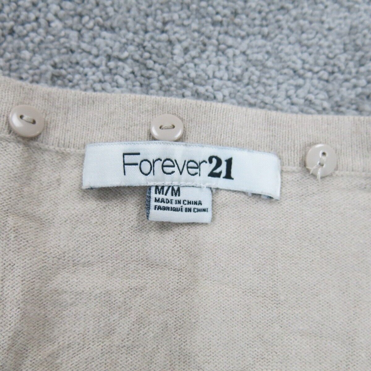 Forever 21 Womens Cardigan Sweater Front Button Long Sleeves Ivory Size Medium