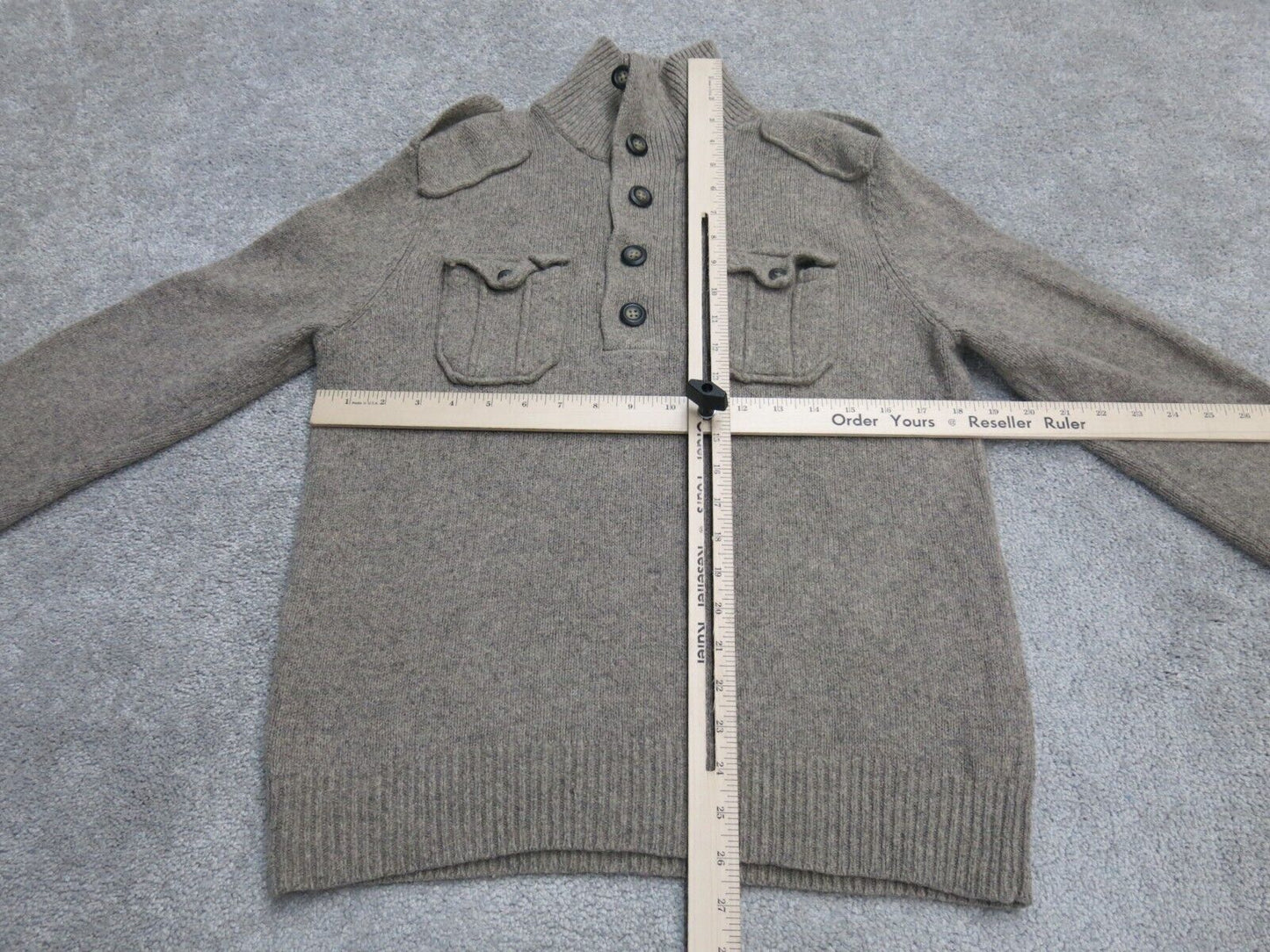 GAP  Men Cardigan Button Up Sweater Pullover Long Sleeves Gray Size Small