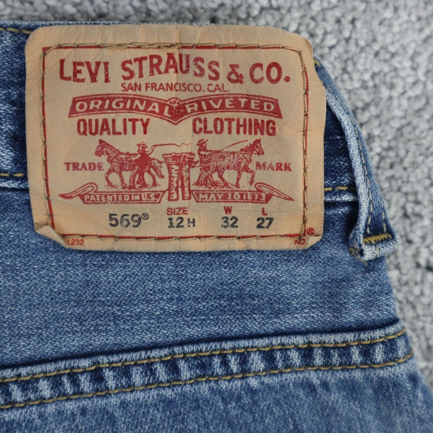 Levi s 569 Jeans Women s Size 12 Blue Stretch Loose Straight Leg Denim Jeans