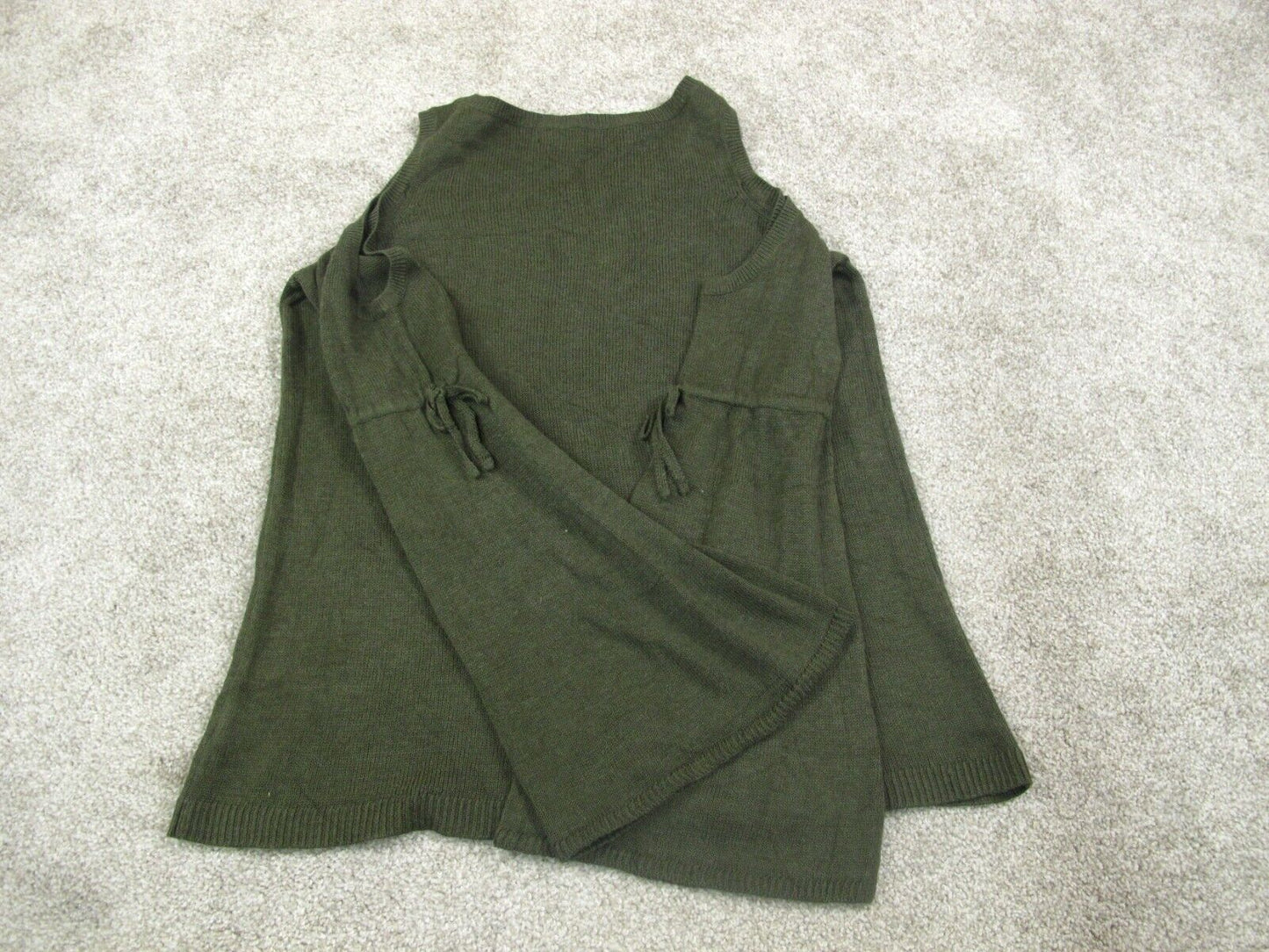 American Eagle Outfitter Womens Pullover Sweater Long Sleeves Olive Green Size M