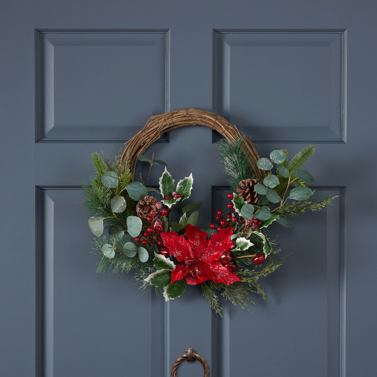 Ulwen 23.5-inch Poinsettia/Berry/Eucalyptus Half Wreath