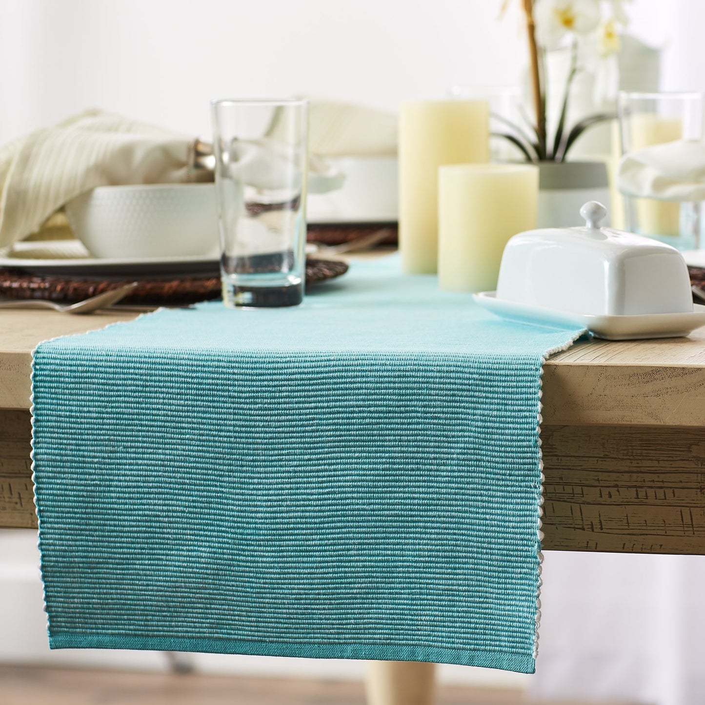 Aqua/White 2-Tone Ribbed Table Runner 13X72