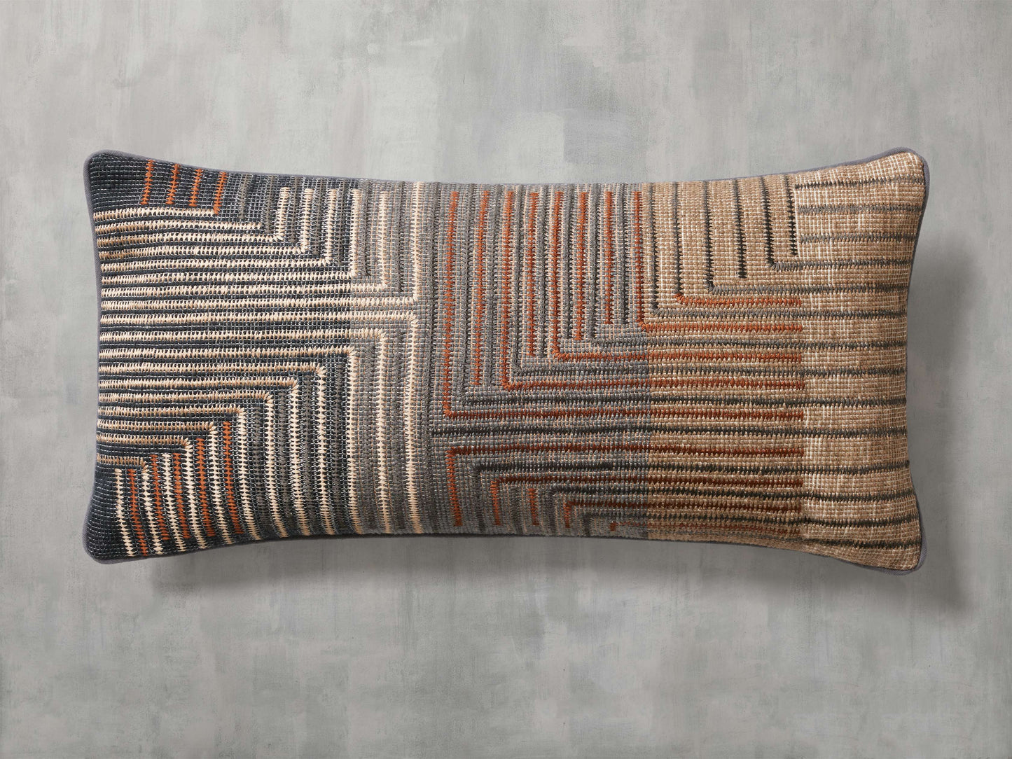Dien Lumbar Pillow Cover
