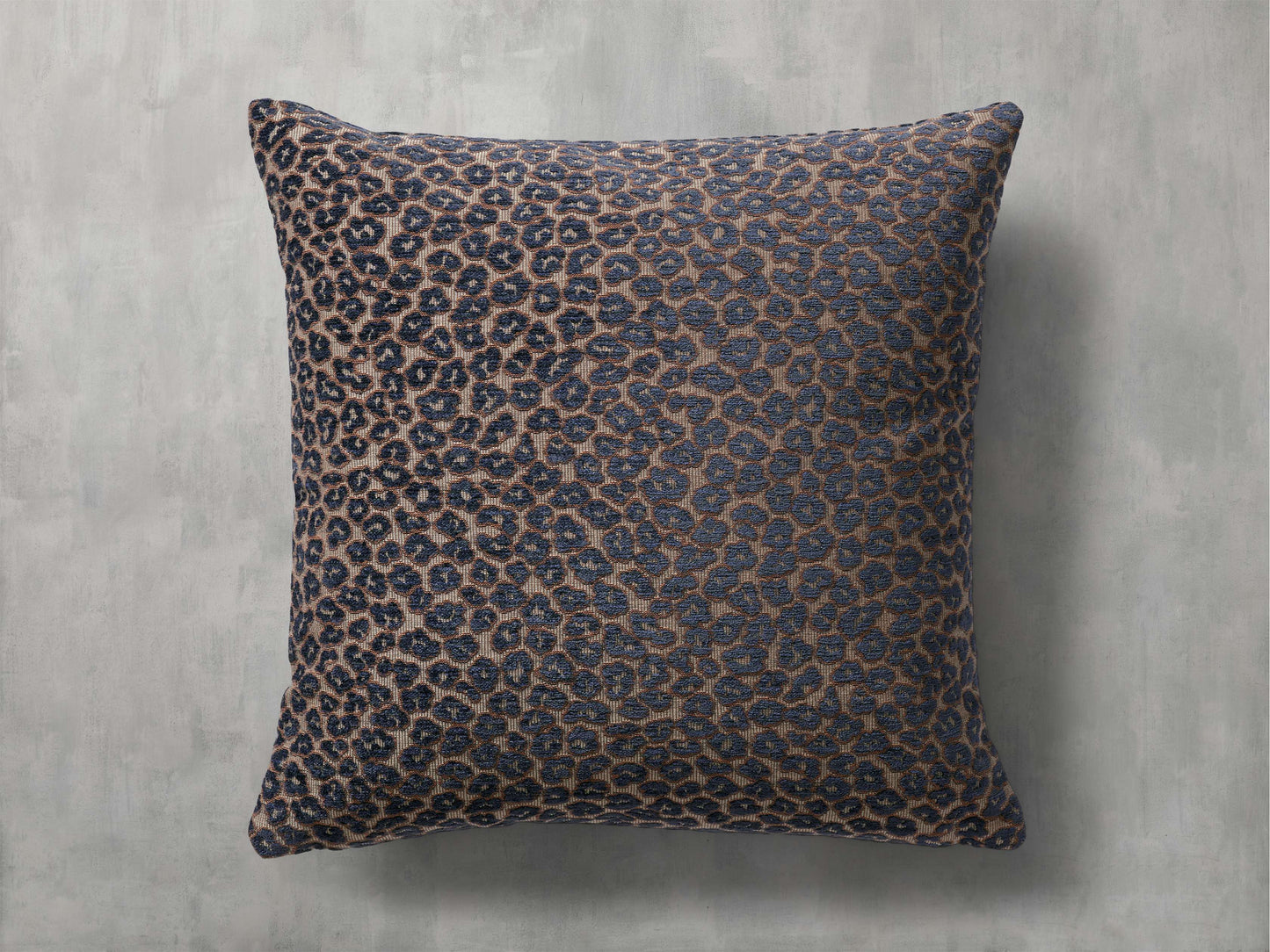 Leonie Pillow