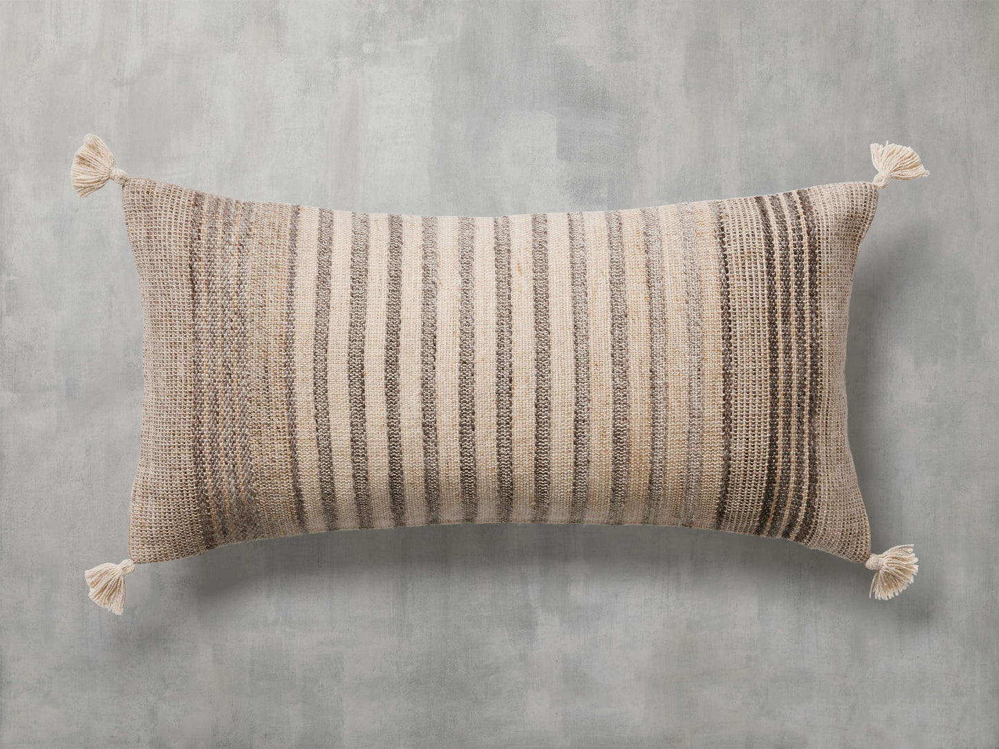Marant Lumbar Pillow Cover