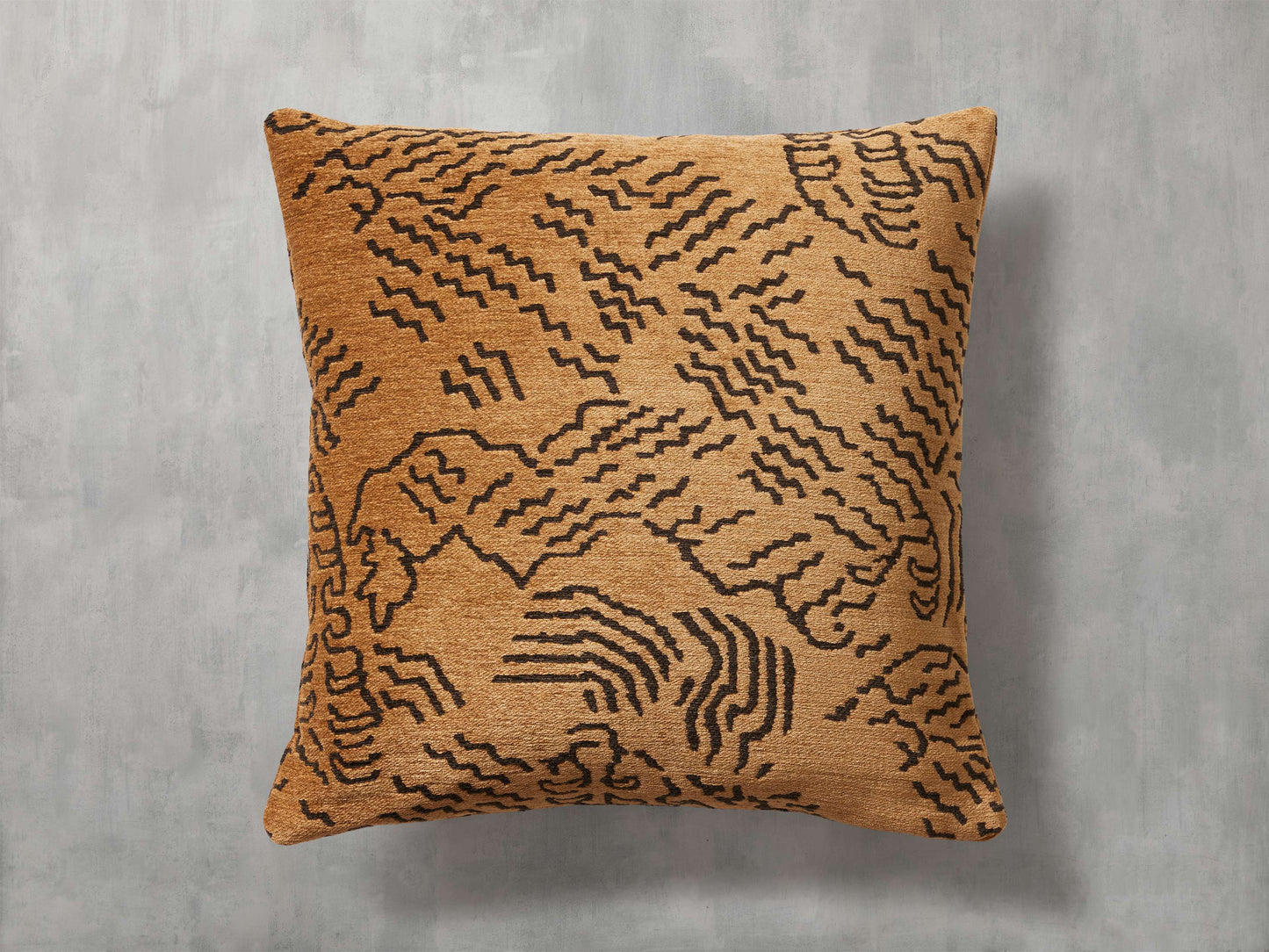 Moura Pillow