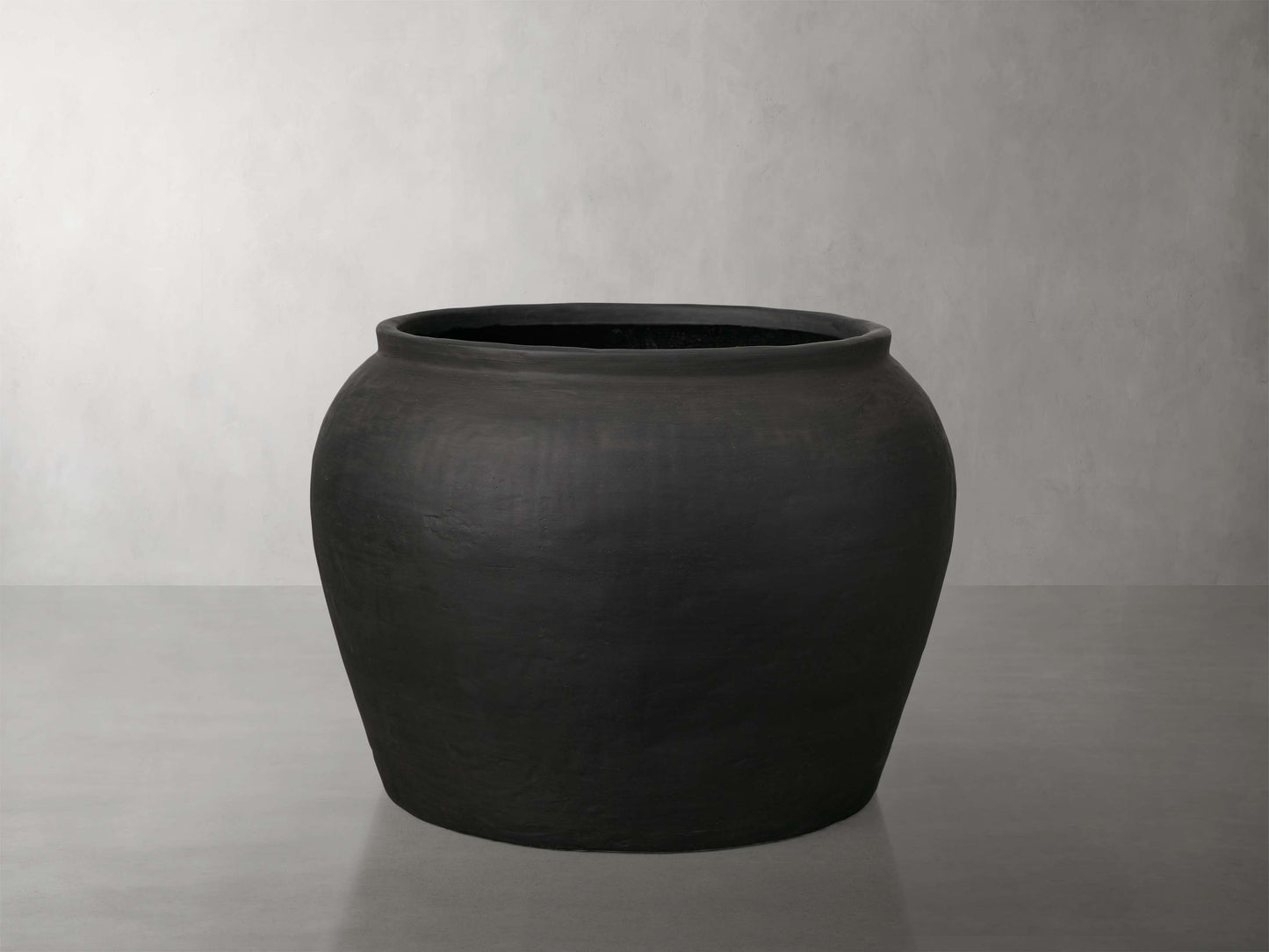 Black Tree Vessel
