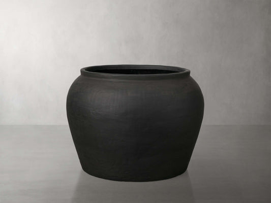 Black Tree Vessel