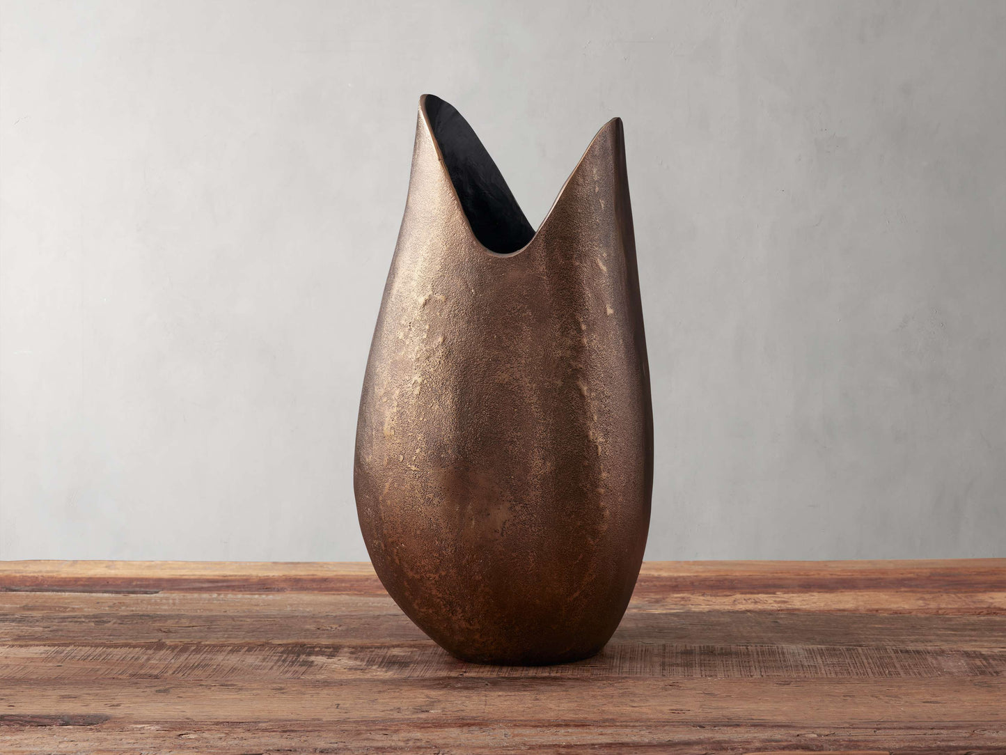 Myles Vase